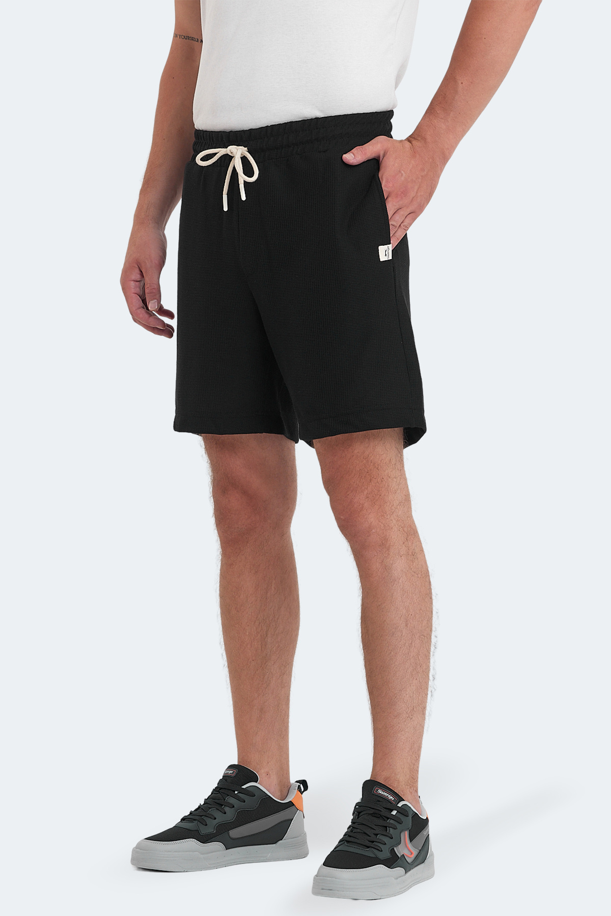 اسلازنگر شلوارک مردانه جیب‌دار مشکی والری مدل I