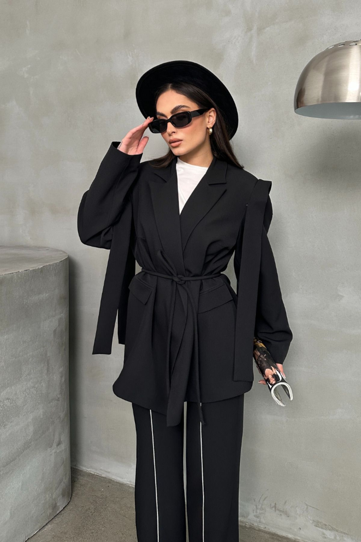 msm fashion-Übergroßer Damen-Blazer – mit Gürtel und Schulterdetail 4
