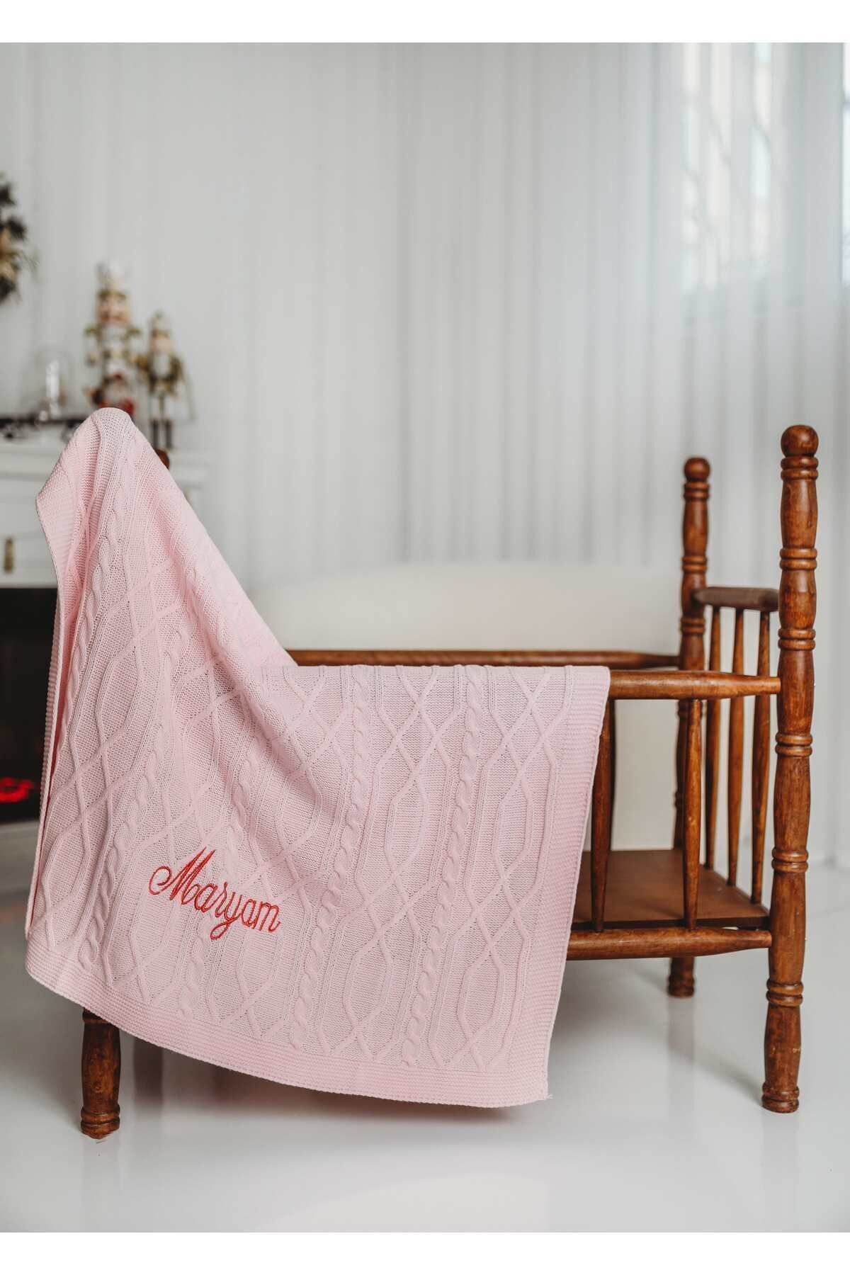 tinykiddesign Bebek Battaniyesi Desenli Triko Örgülü Pembe Bebek Hediyesi Istediğiniz Ismi Nakışla Yazıyoruz fotoğrafı 3 (önizleme)