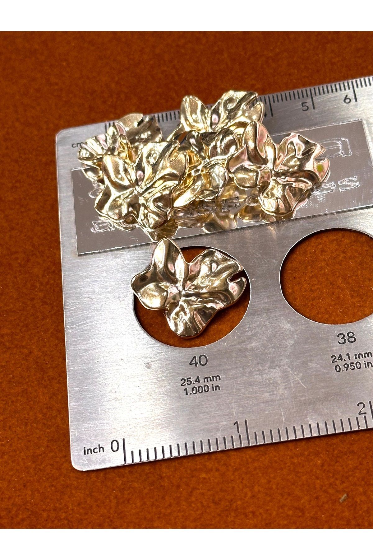 ODDA TASARIM ATÖLYESİ-Z.A.R.A Model Leaf Pattern Crumb Gold Design Button Set(40 Size) 3