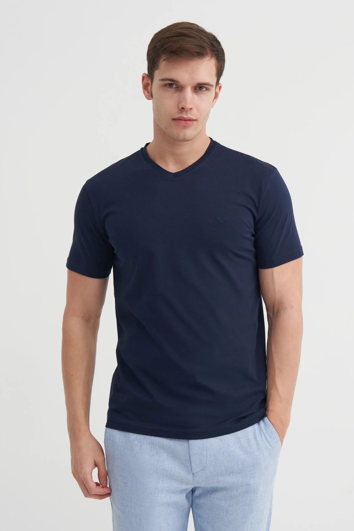 Cazador-Slim Fit Crew Neck Cotton Plain T-Shirt 1