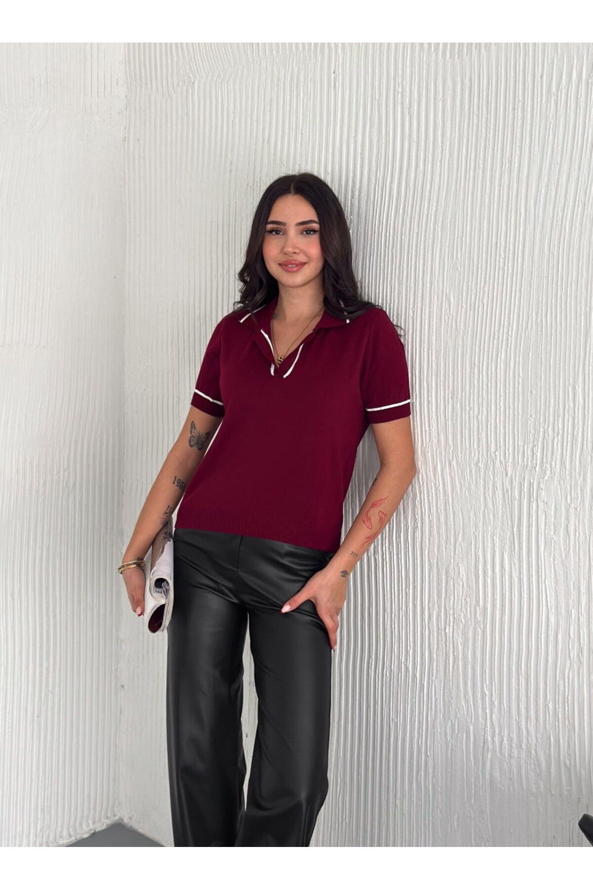 BisuModa Çizgi Detaylı Polo Yaka Kısa Kollu Triko