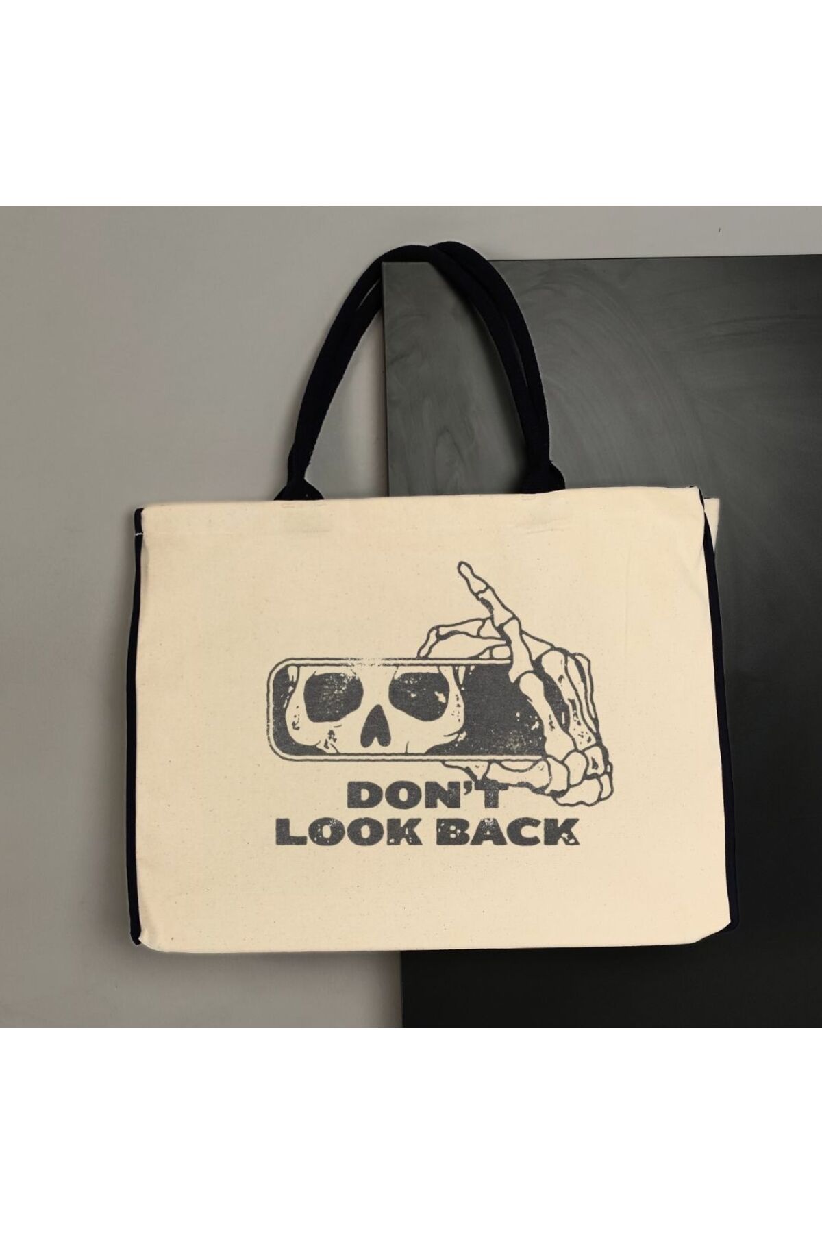 Sanctum-Dont Look Back Designed Cloth Bag 3