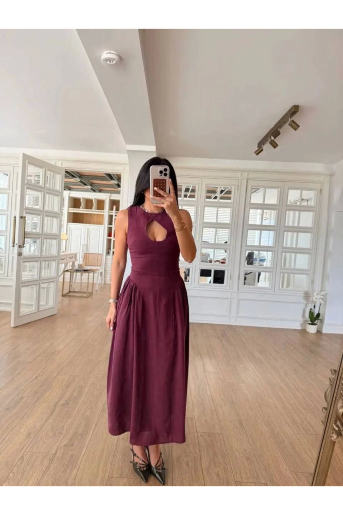 JANES-Burgundy Long Cabardine Sleeveless Dress 1