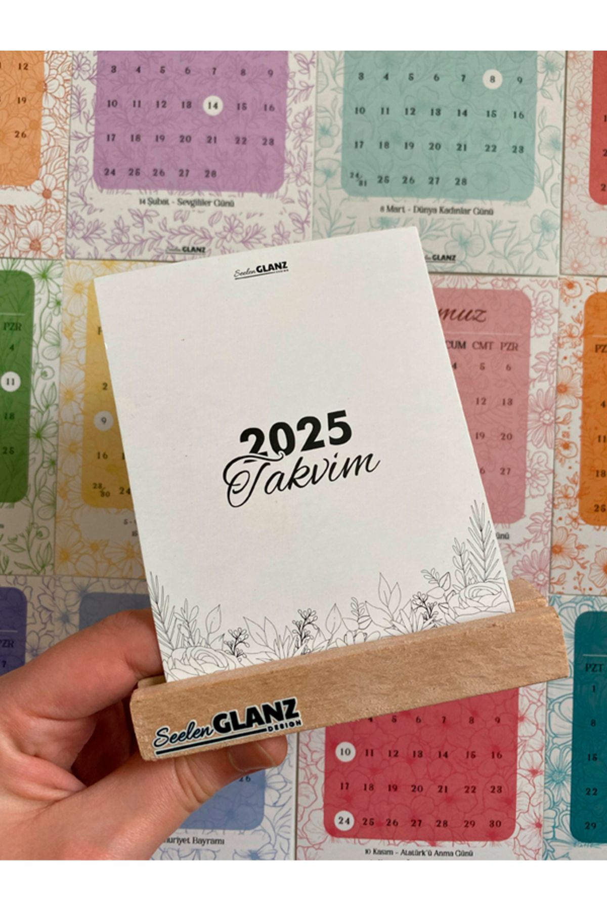 SEELENGLANZ 2025 Çiçek Tasarımlı Ahşap Standlı Masaüstü Takvim - Ofis - Çalışma Masası