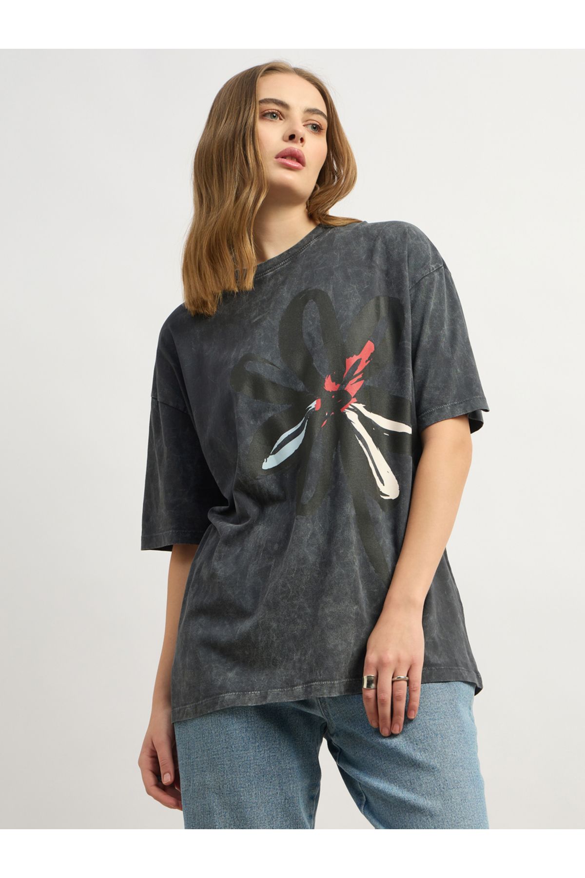 Styli-Graphic Print Round Neck Oversized T-Shirt 2