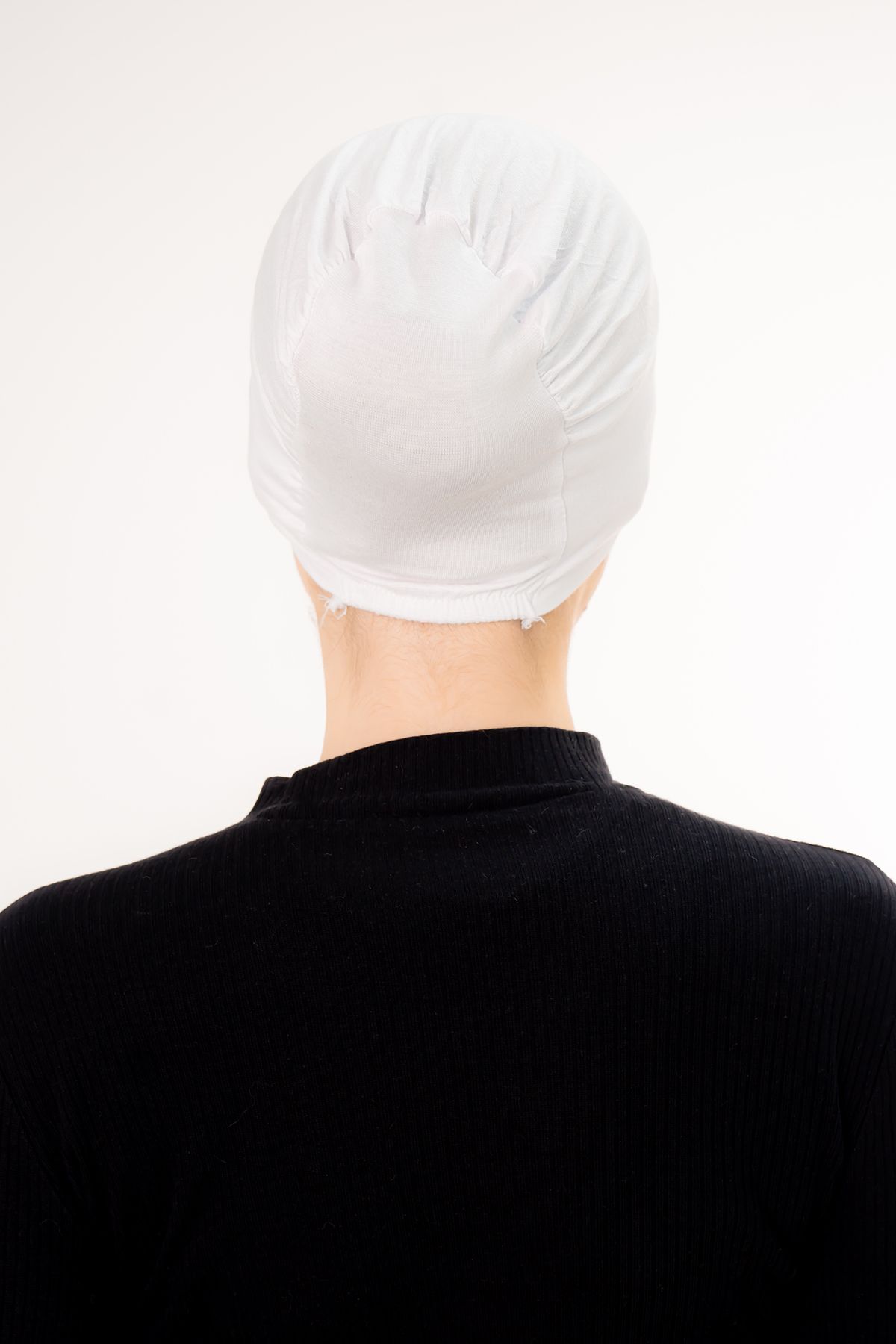 Şalcenneti.com-Practical White Bonnet with Snap-On Front Seamless 6