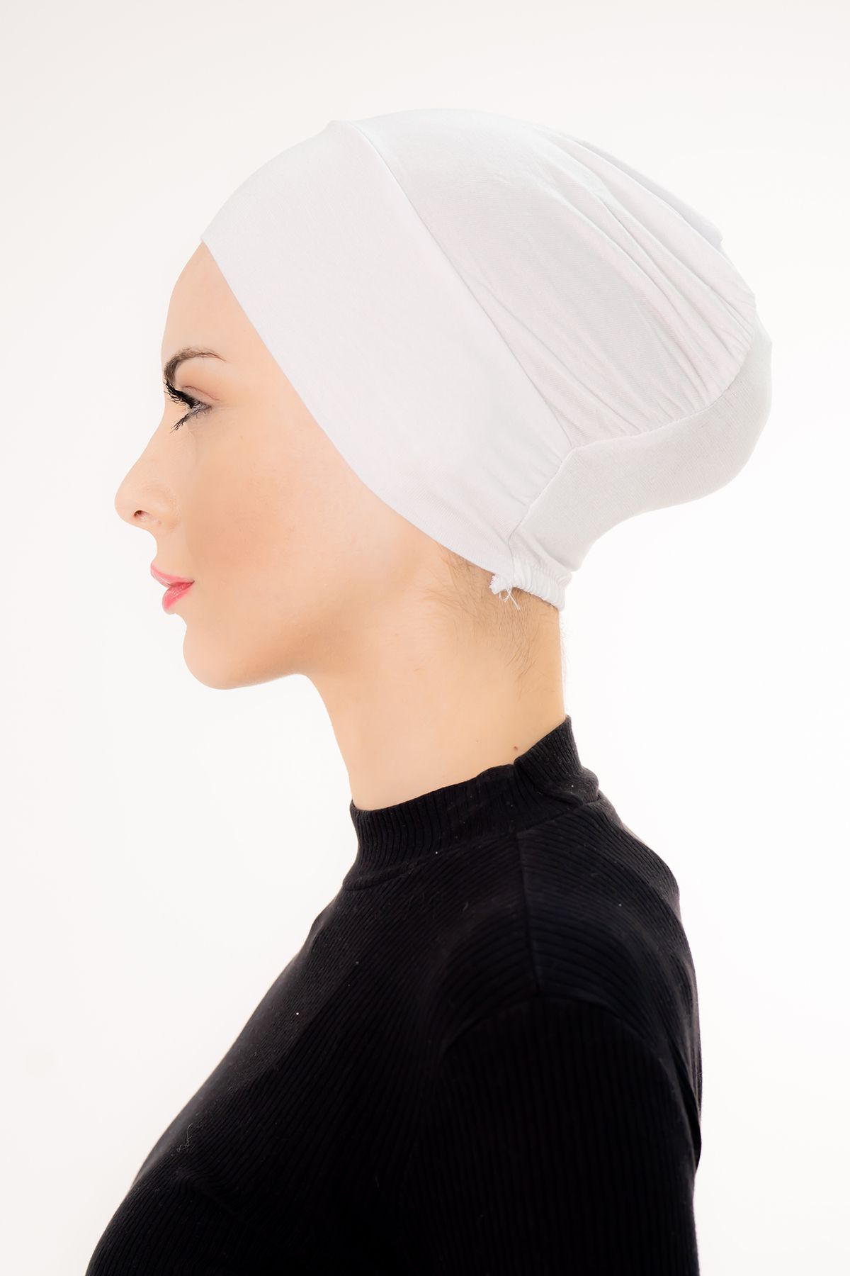 Şalcenneti.com-Practical White Bonnet with Snap-On Front Seamless 4
