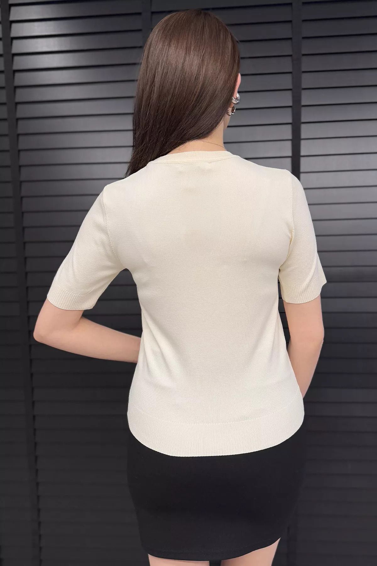 GÜLSELİ-Stone Stone Detailed Crew Neck Women's Short Sleeve Blouse 3