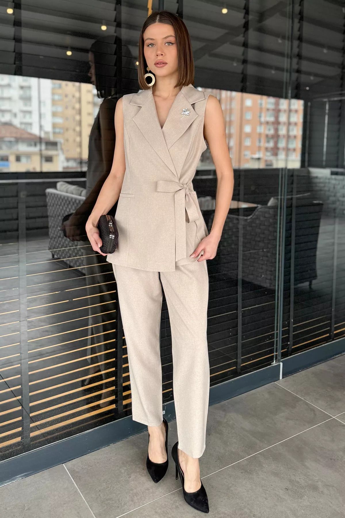 GÜLSELİ-Women's Stone Brooch Detailed Vest and Pantalon Double Set 1
