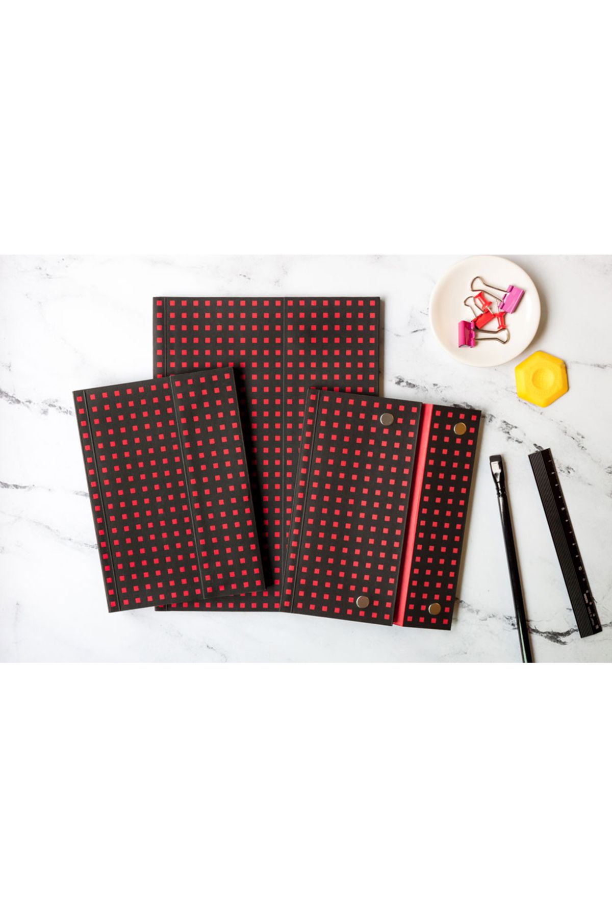 Paper-Oh-Quadro Black on Red B6.5 Lined Wrap Closure 112 Pages 100gsm Notebook (Pack of 2) 6
