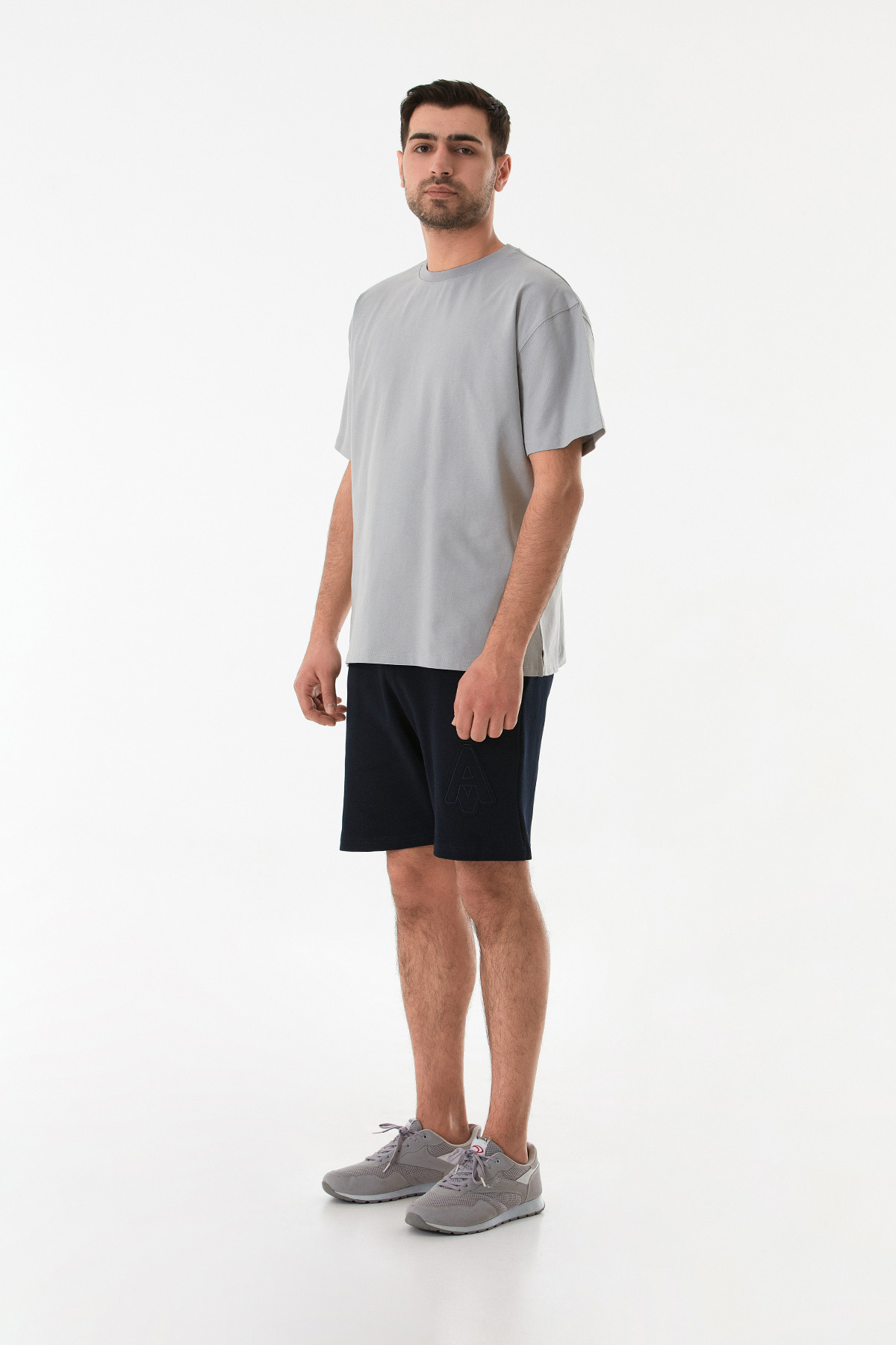 complete the look image