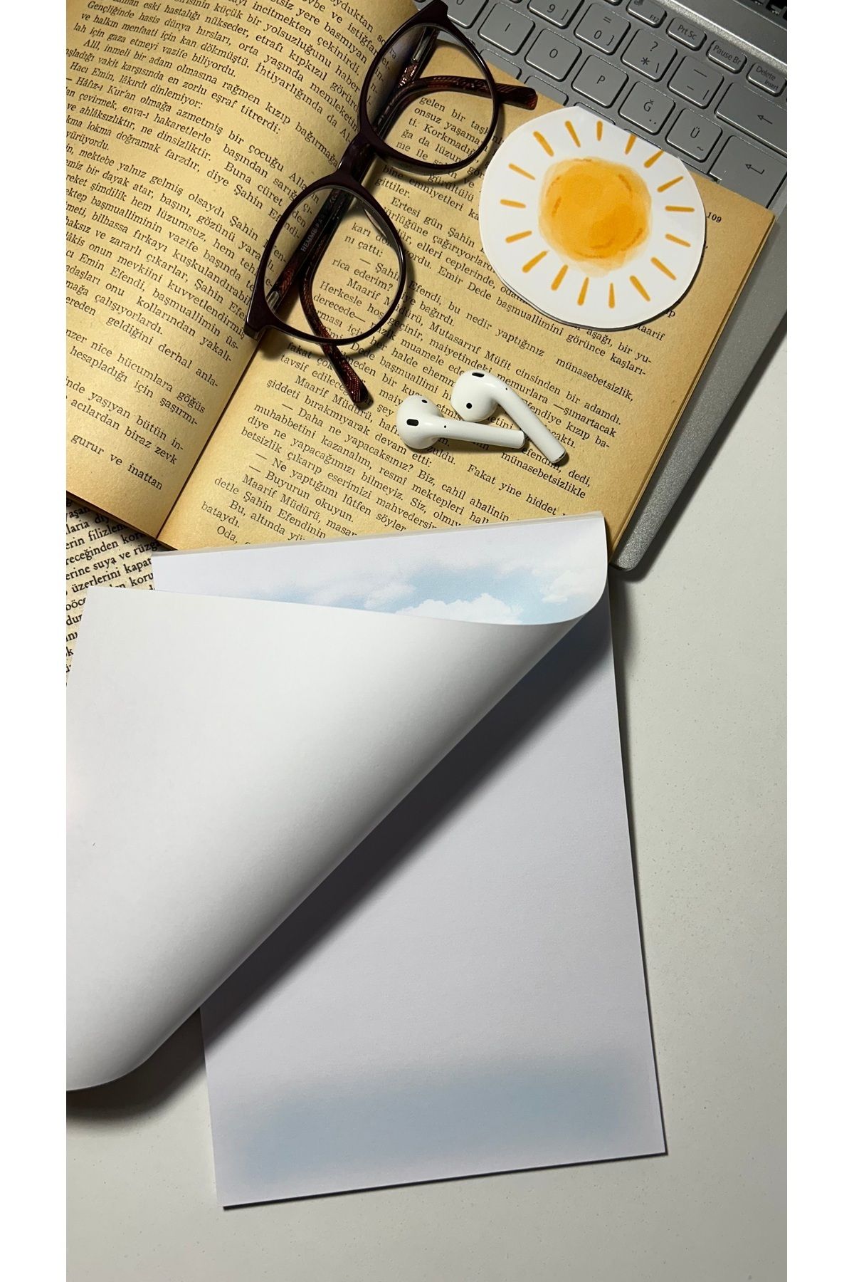 Handeto Kraft-Cloud Themed A5 Notepad - Check Pluck Notebook with Glue Memo Pad and No Line Notebook 4