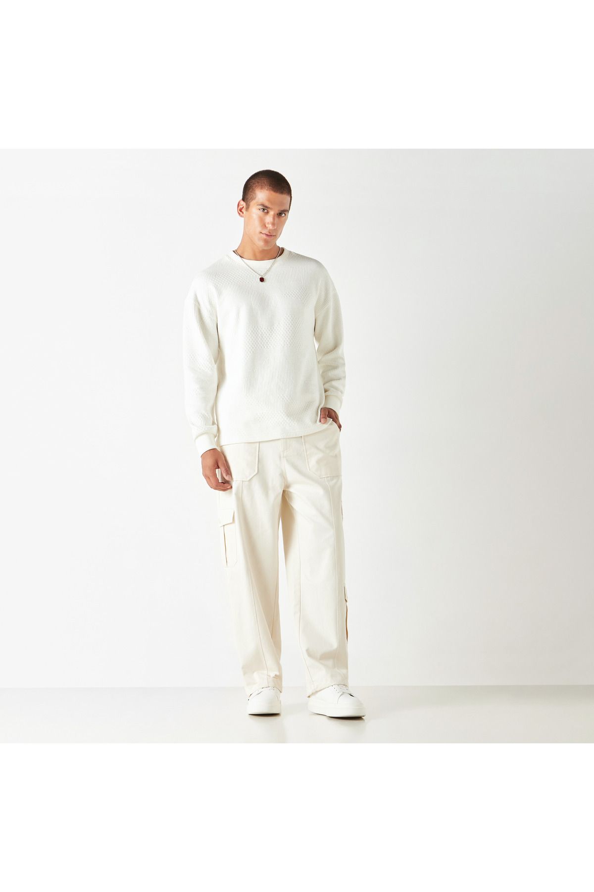 Iconic-Solid Relaxed Fit Pants With Pockets 3