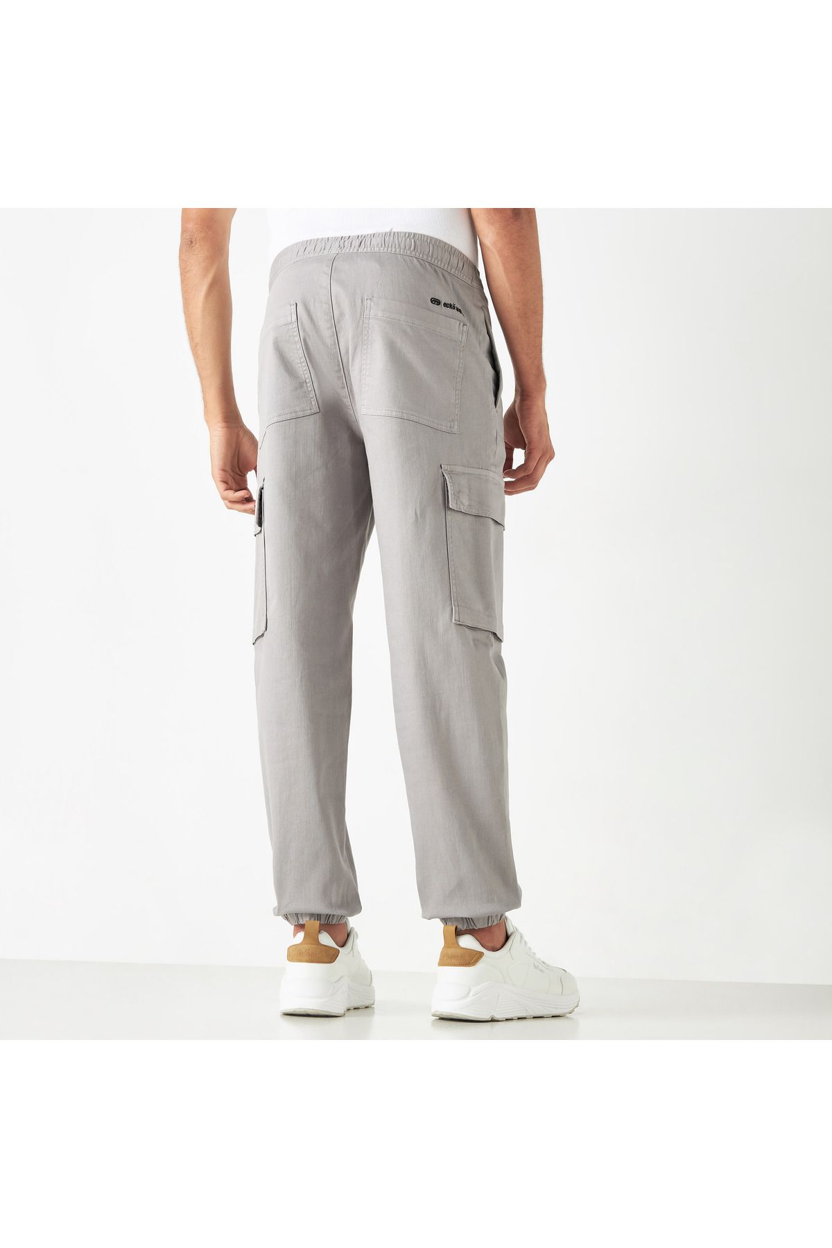 complete the look image