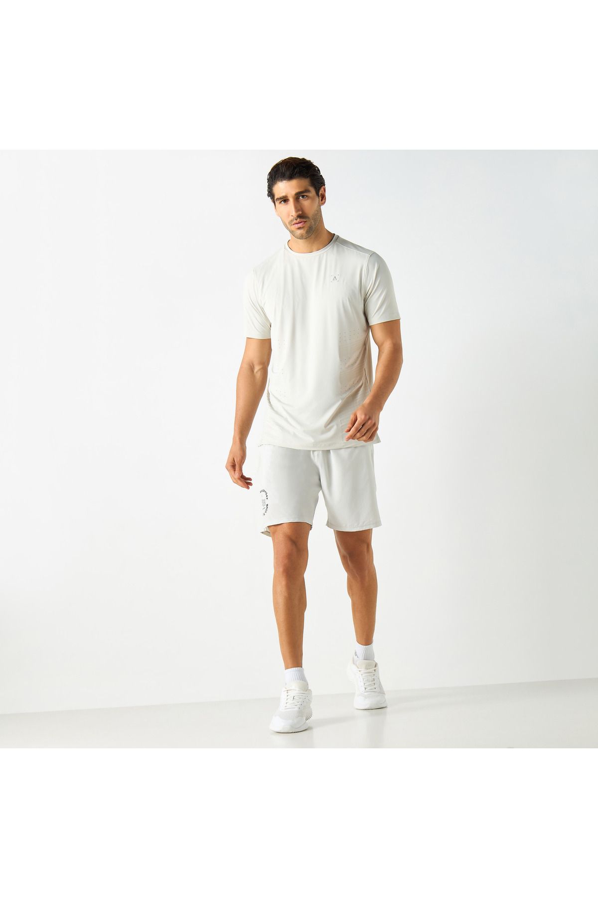 complete the look image