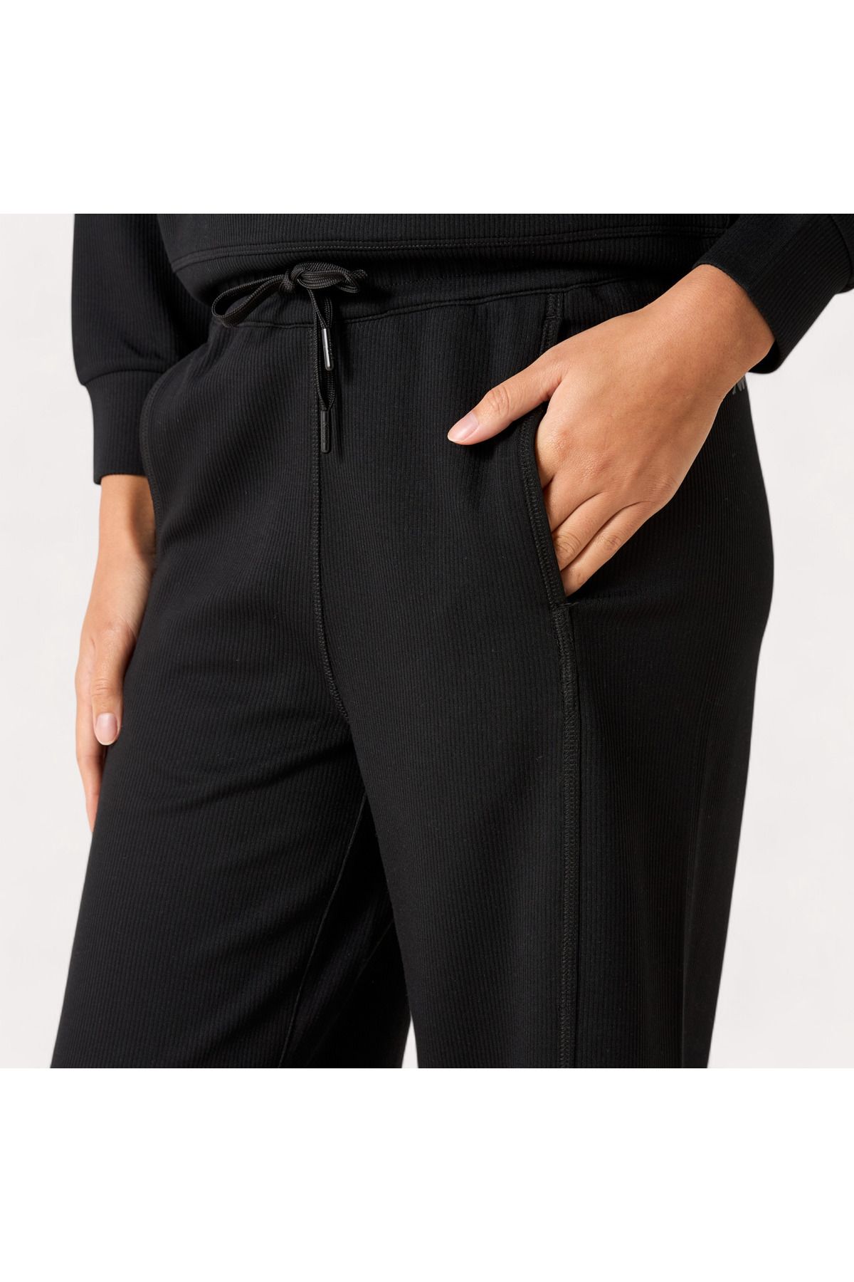 Kappa-Panelled Pants With Drawstring Closure And Pockets 4