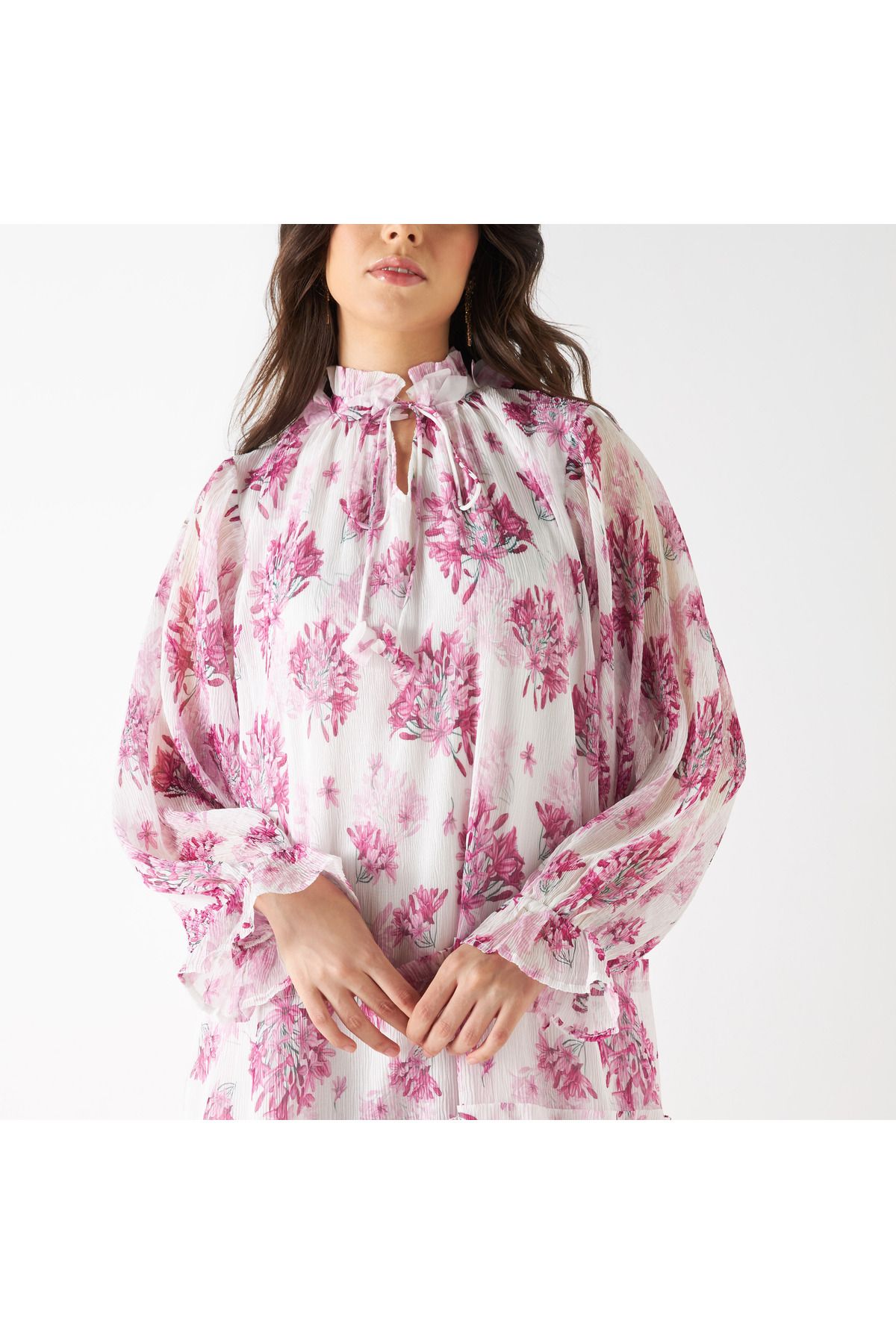 Iconic-All-over Floral Print Tiered Dress With Long Sleeves And Neck Tie-ups 4