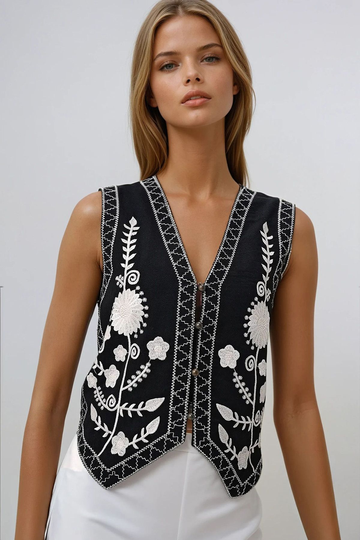 VAGGON-Women's Black Button Detailed Embroidered Linen Vest Prmx13358 1