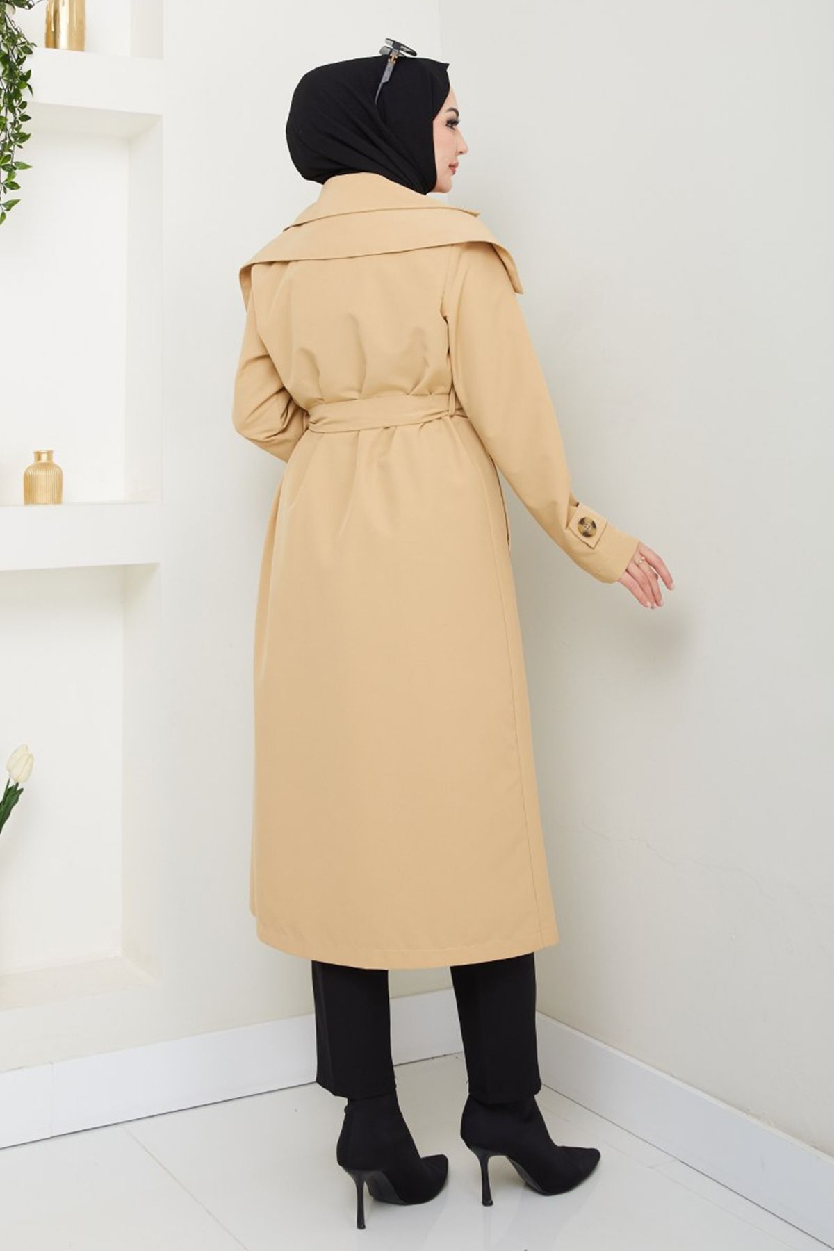 InStyle-Gefütterter Trenchcoat in Camel mit Epauletten an den Schultern 4