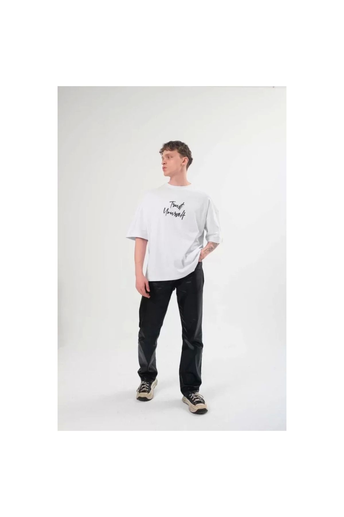 Narnuga Unisex Bisiklet Yaka Baskılı Oversize TShirt