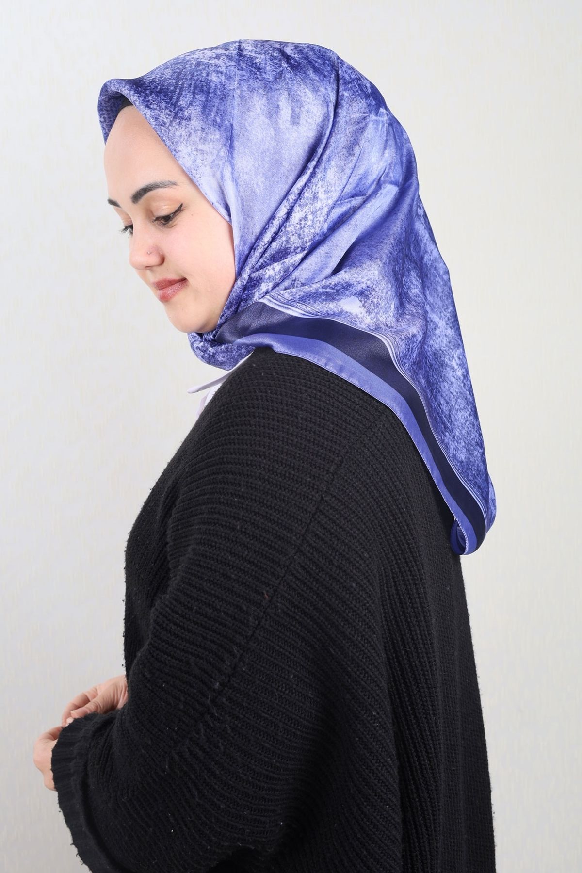 Berussa-وشاح كريستال منقوش هجين - نمط-04 - لون-04 1