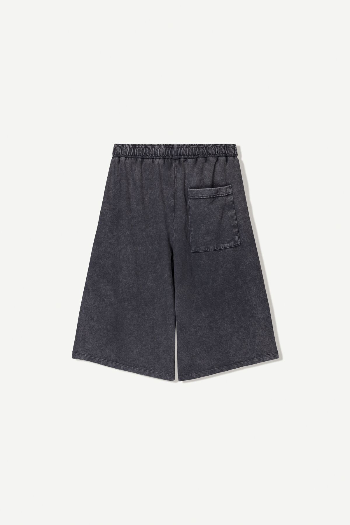 Bershka-Voluminous plush Bermuda jorts 4