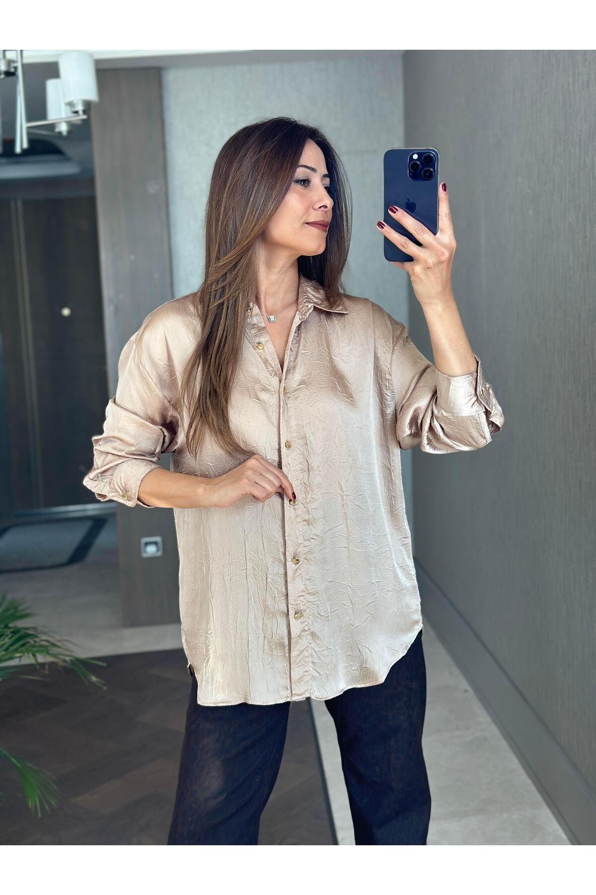 Forlady Butik Bej Kırışık Saten Uzun Kol Kadın Gömlek
