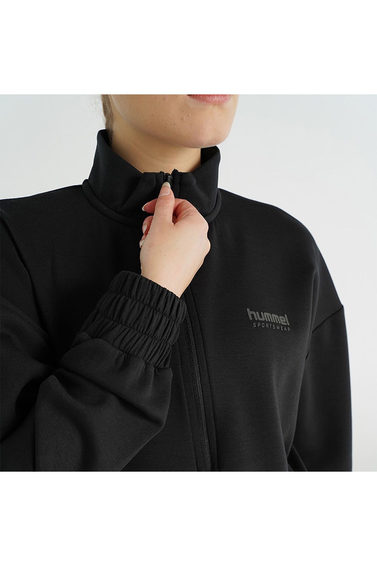 hummel-Jachetă neagră pentru femei Sabrina cu guler vertical 3