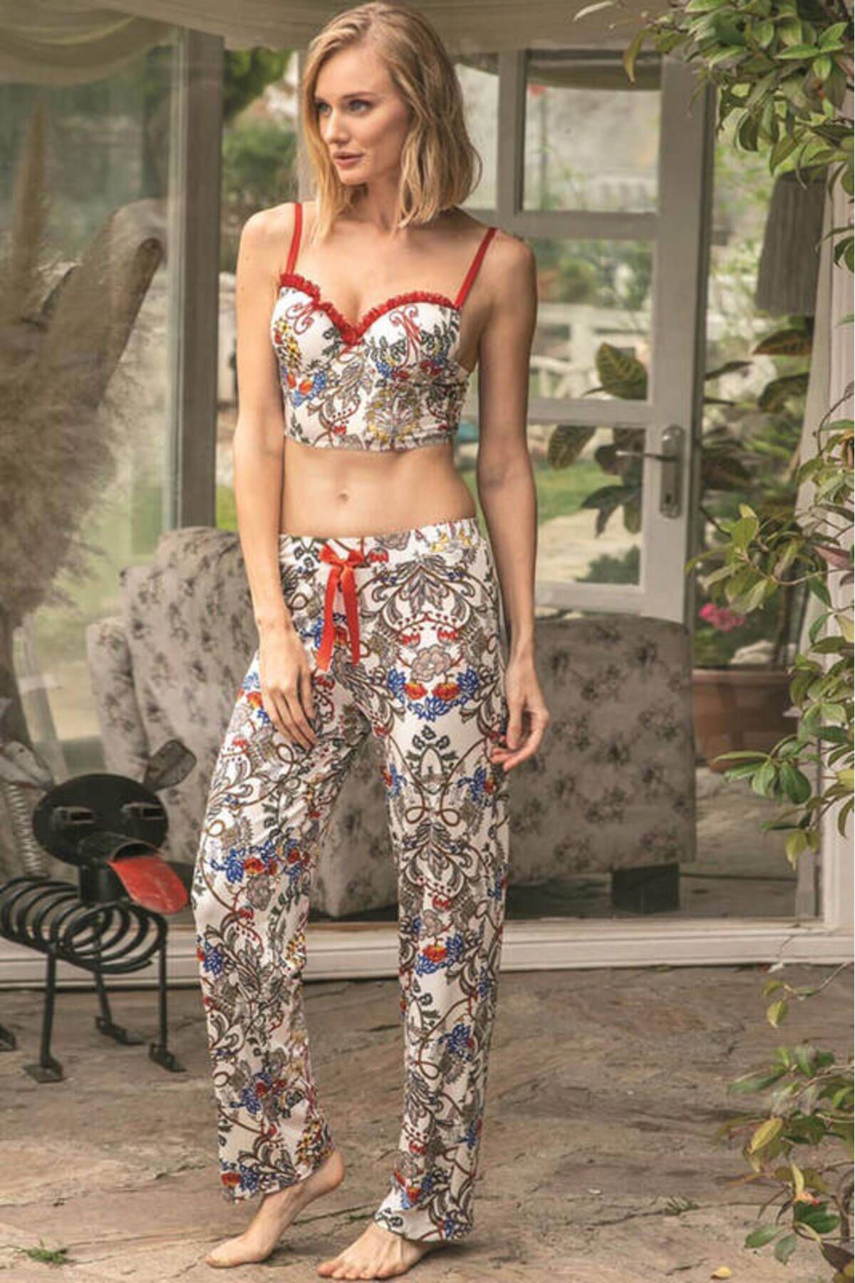 SheyMa Giyim SheyMa stl Ekru Şal Desenli Büstiyerli Pijama Takımı 4159