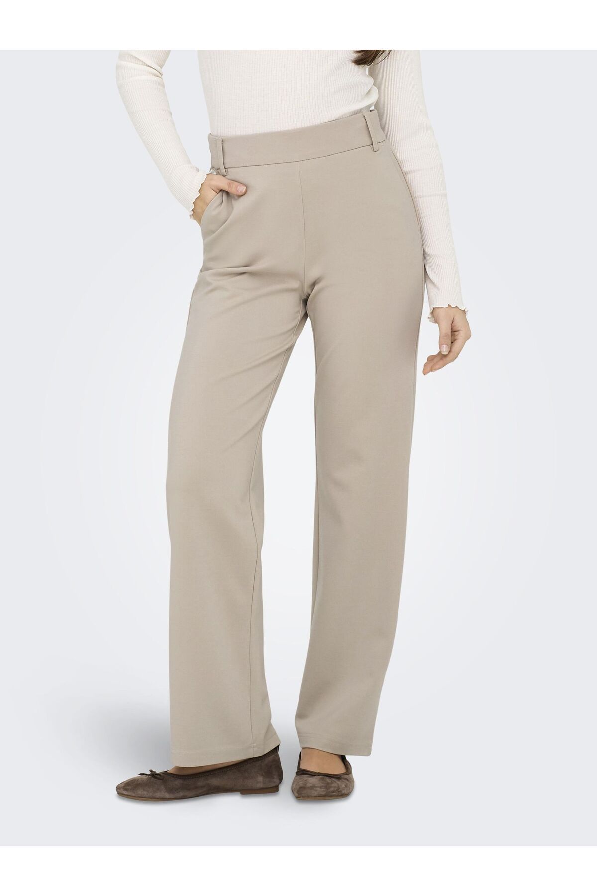 complete the look image