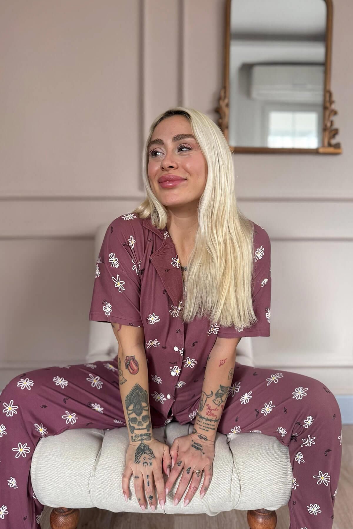 Pijamaevi-Powder Soft Daisy Patterned Bamboo Front Buttoned Short Sleeve Pajama Set 3