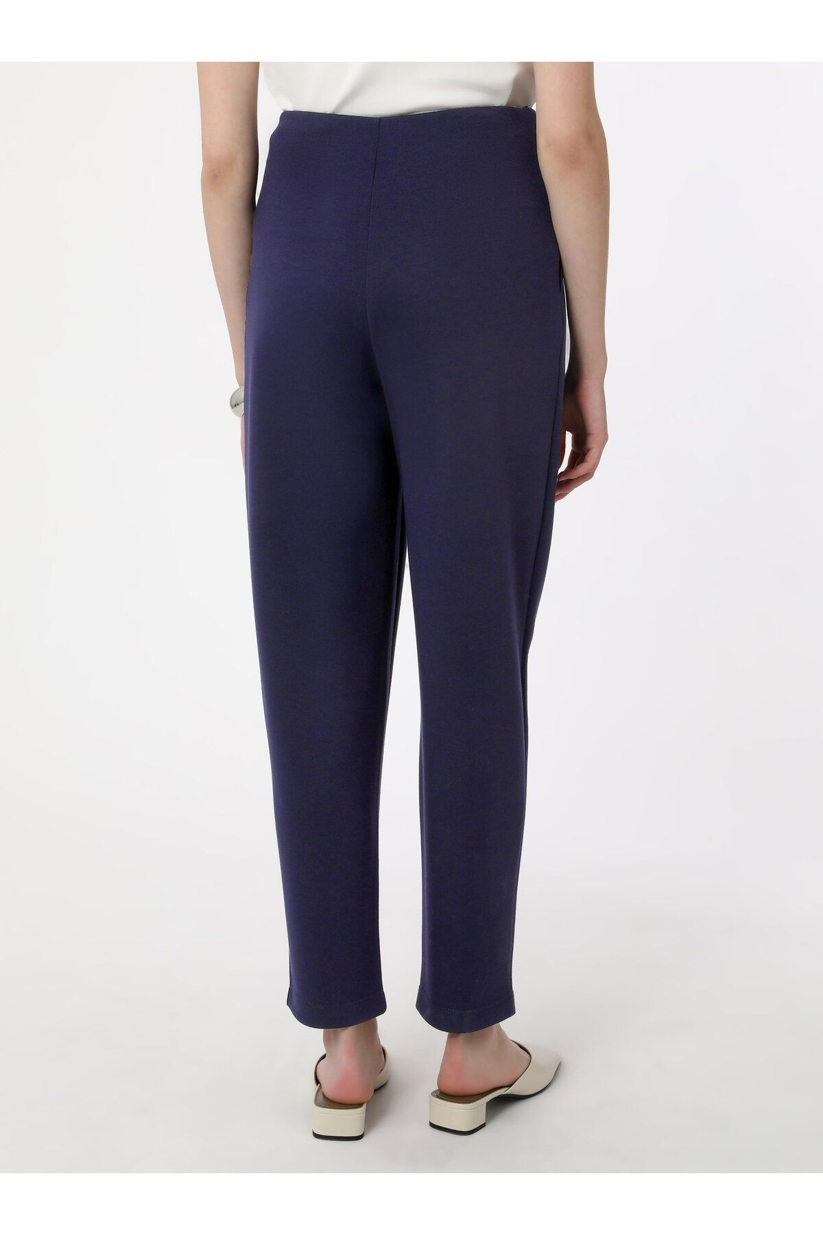 Refka-Soft Textured Basic Trousers with Pleated Front and Pockets - Navy Blue - Refka 5