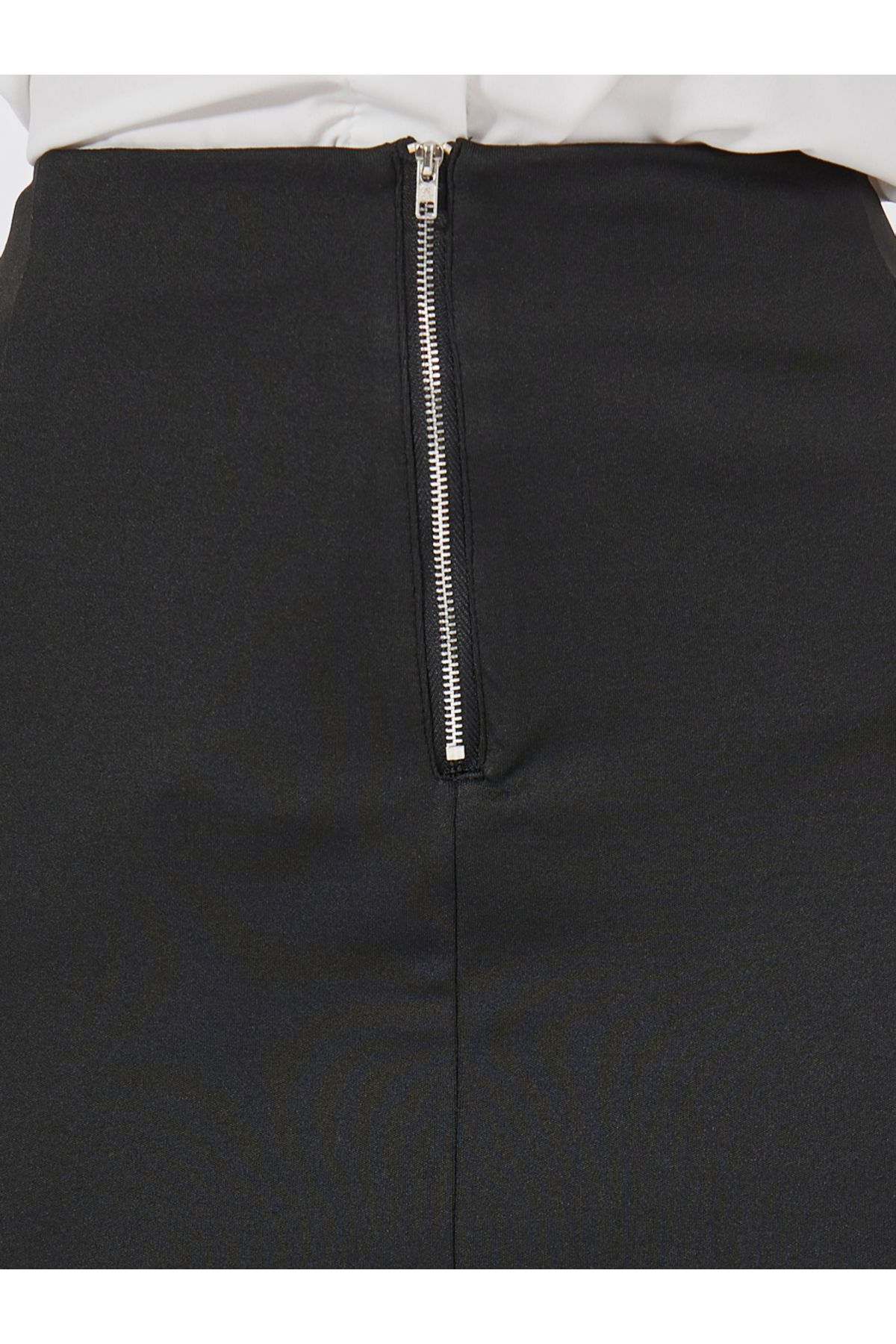 Styli-Fit And Flare Midi Skirt with Half Zipper 3