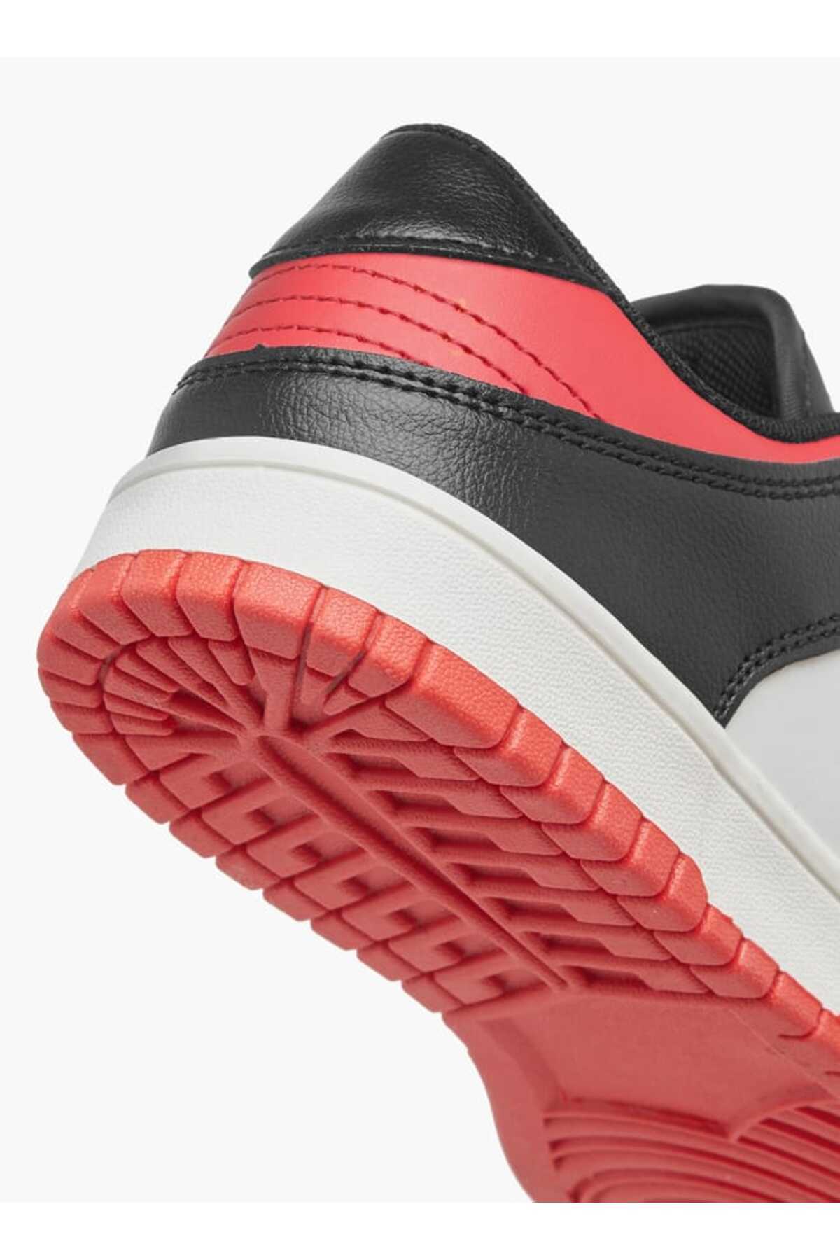 Oaklan by Shoexpress-Oaklan by Shoexpress Panelled Sneakers with Hook and Loop Closure 5