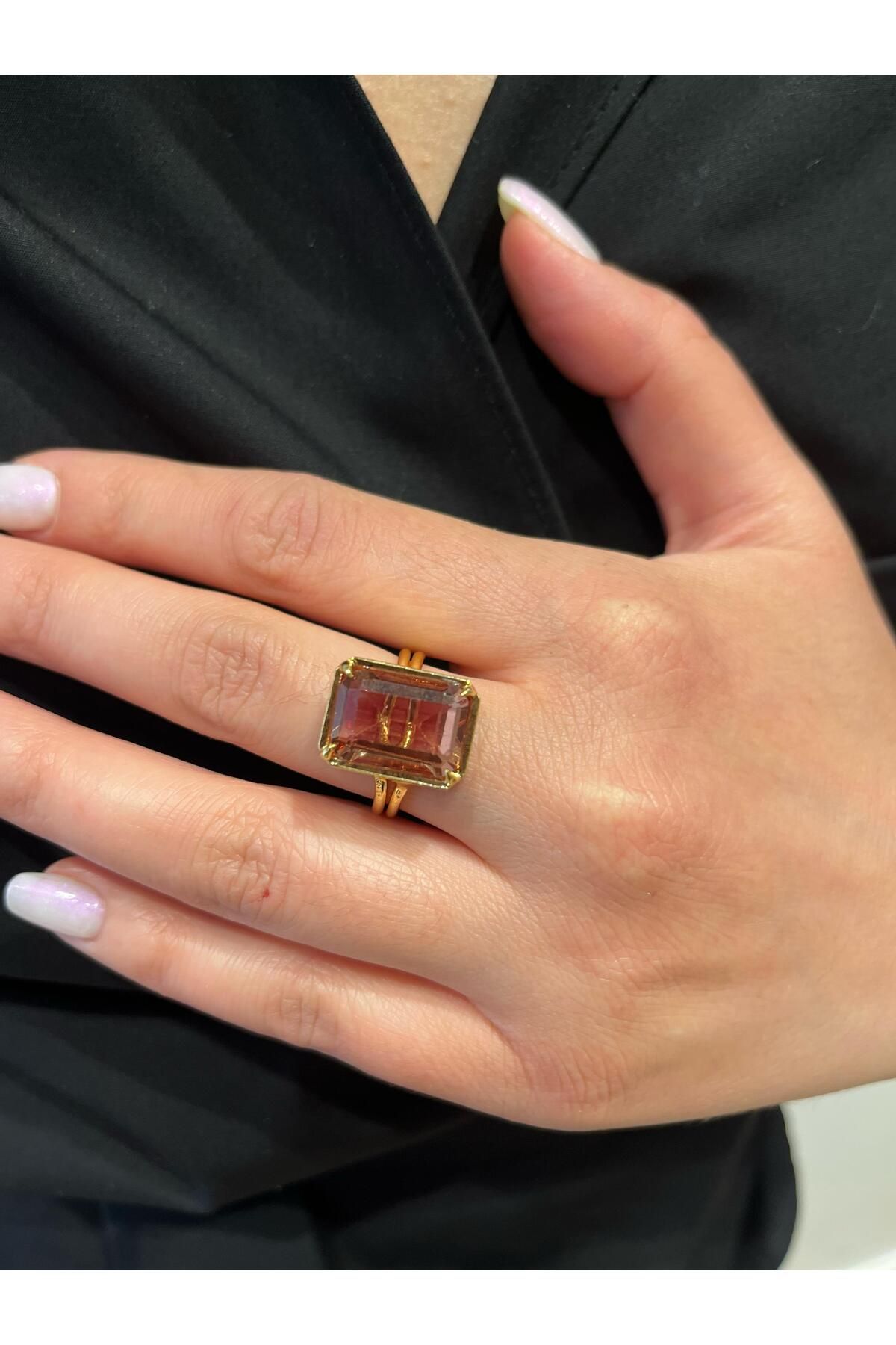 AURA-Ring of Natural Stone with the Setting of the Zultanit Stone 2
