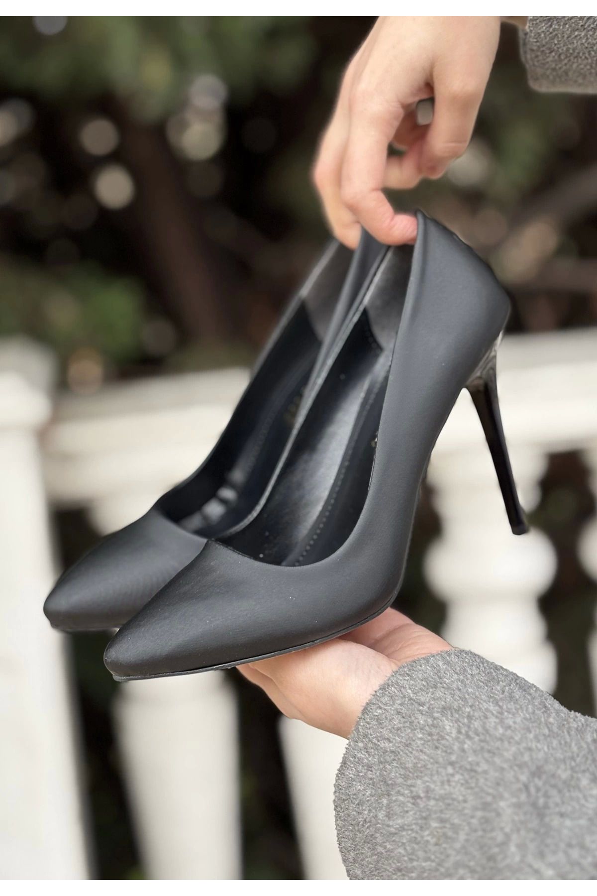 Fashi10 Hillar Siyah Saten Stiletto Ayakkabı