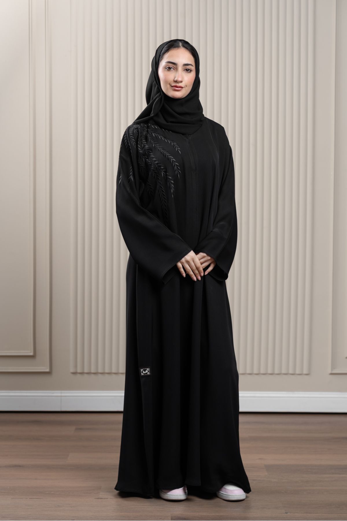 LAVİNİA-Lavinia women aba with shoulder embroidery on the right side and the sleeve. 2