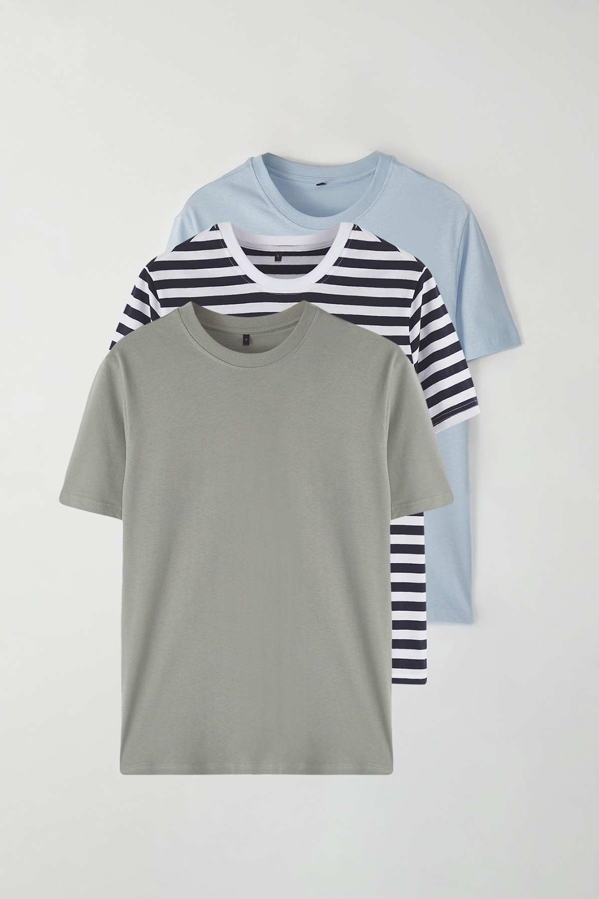 Trendyolmilla Man Unisex Gri-Mavi-Lacivert Çizgili 3'lü Paket Siyah Slim Kesim Basic %100 Pamuk T-Shirt TMNSS19BO0007