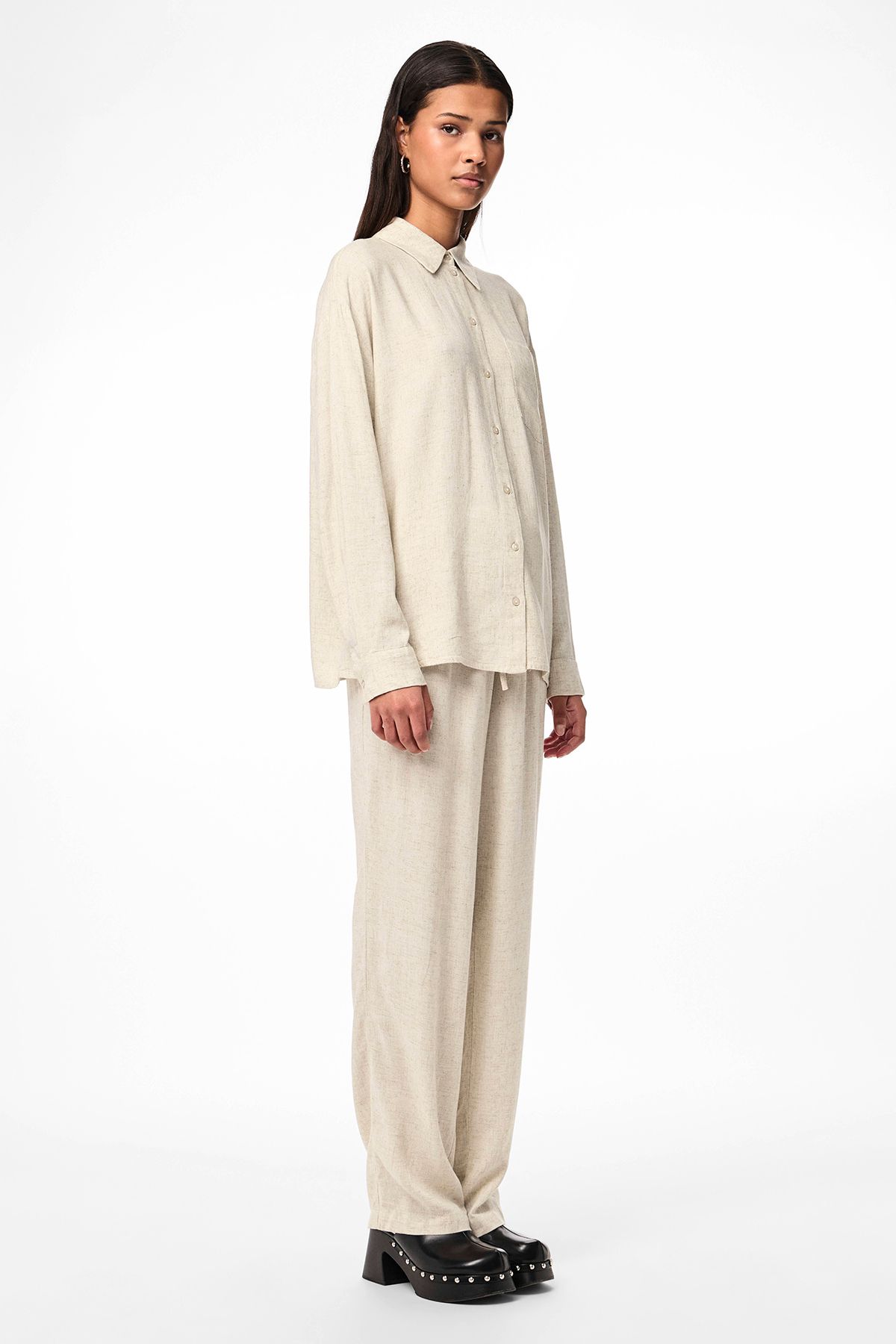 complete the look image