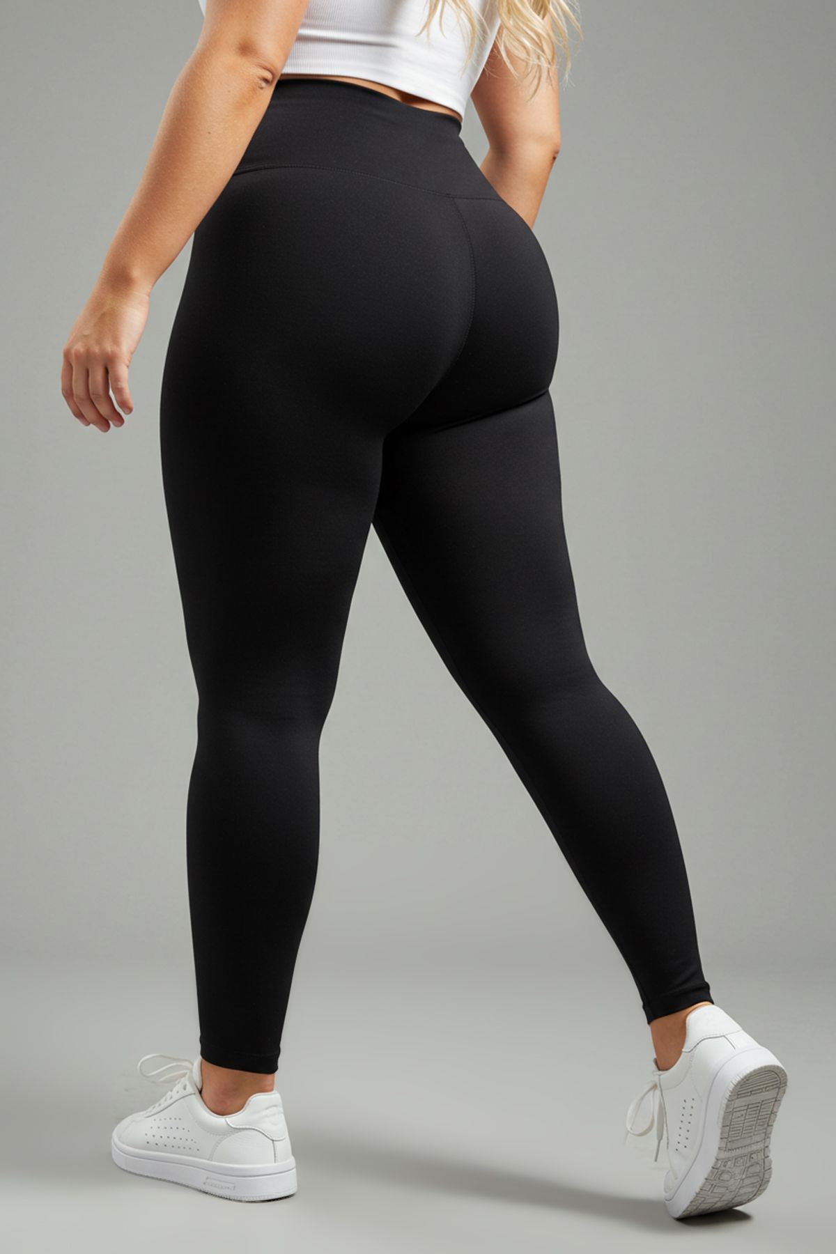 Trendyol Curve-Fekete, magas derekú, kötött, nagy méretű leggings TBBSS22TA0022 1