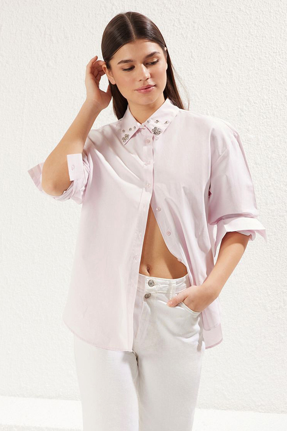 Trendyol Collection Light Pink Oversize Woven Shirt with Stone Detail Twoaw24Go00168