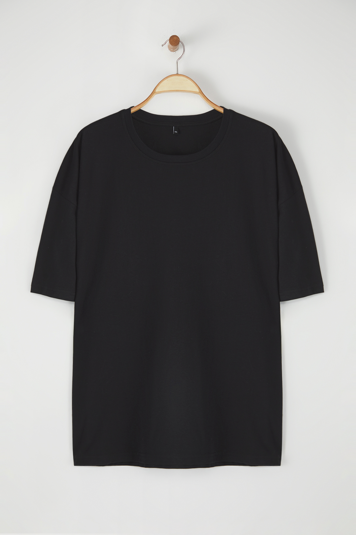 Trendyolmilla Man Siyah Büyük Beden Oversize/Geniş Kesim Geyik Baskılı %100 Pamuk T-Shirt TMNSS25BF00026