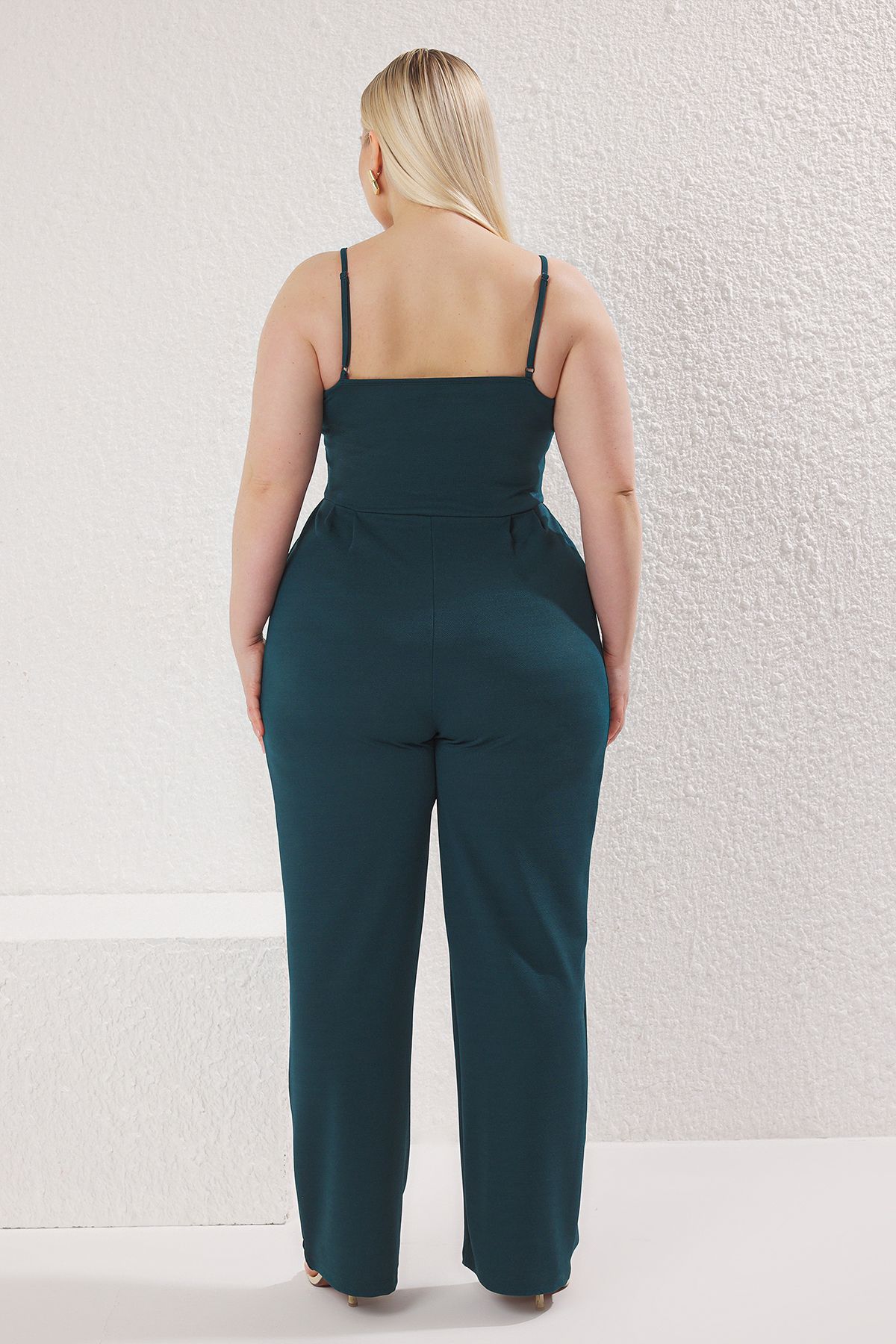 Trendyol Curve-Emerald Green Straps Knitted Plus Size Jumpsuit Tbbss25Bg00001 4