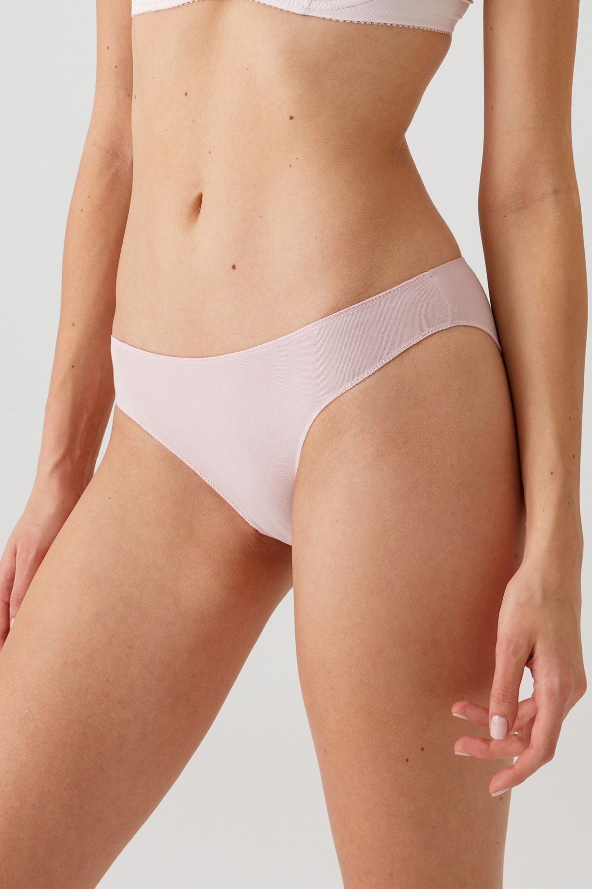 Pierre Cardin-Pachet economic de 5 piese pentru femei Negru-albastru închis-visiniu-pudră-ecru 2050 Bikini de bază din bumbac No Show 3