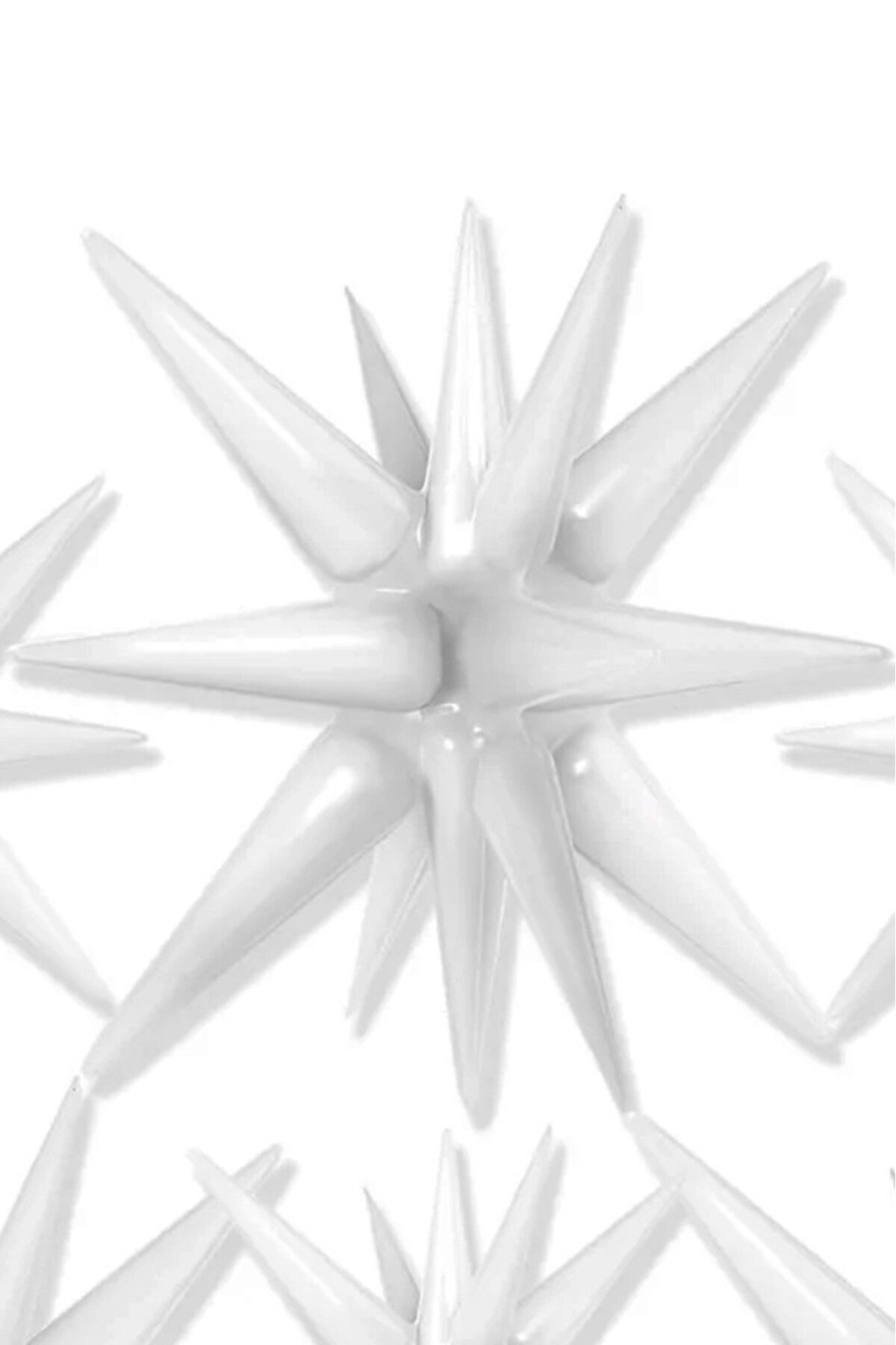 BeySüS-White Starburst Polar Star Foil Balloon 1
