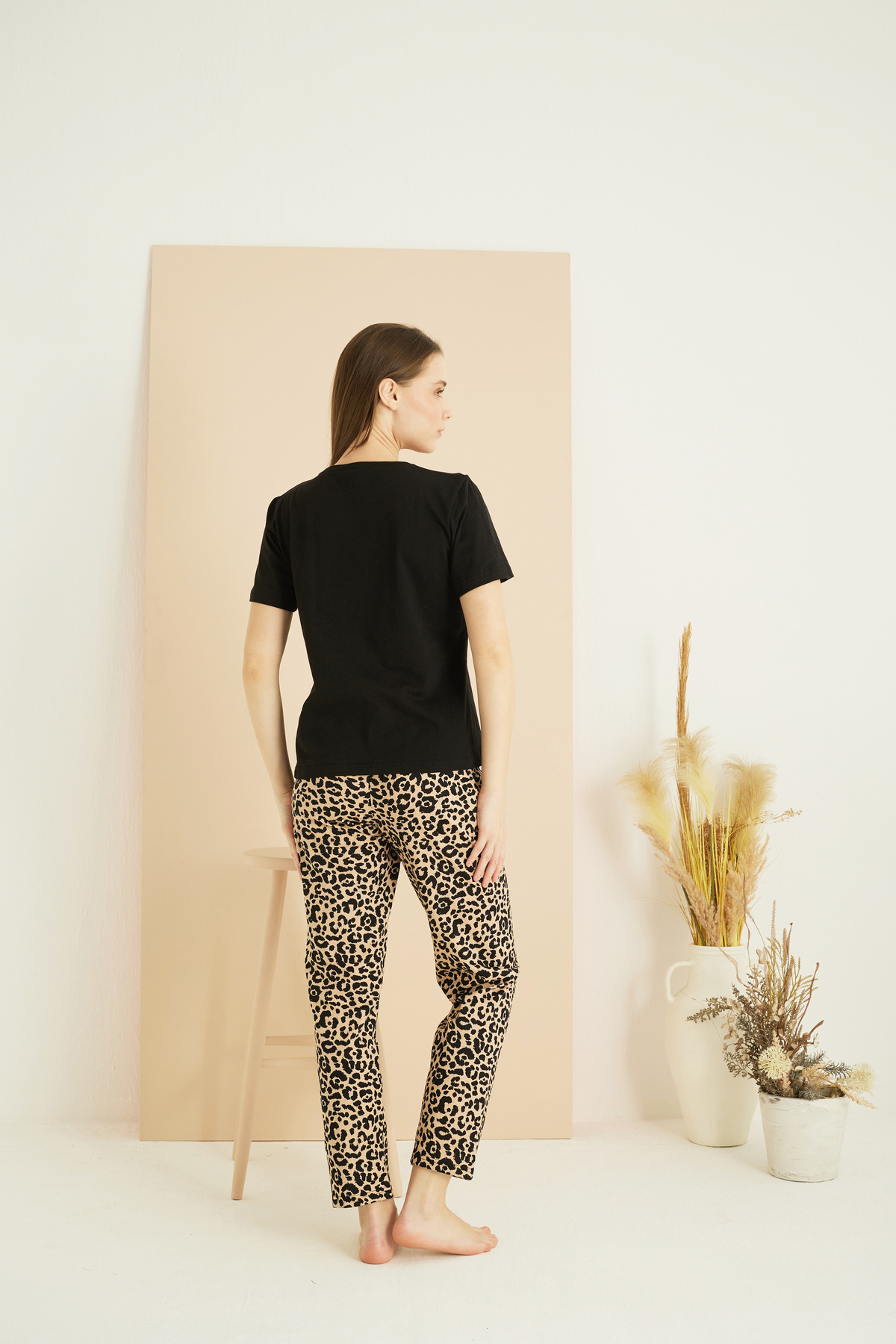 Siyah İnci-Black Leopard Print Cotton Crew Neck Knitted Pajama Set 25103238 3