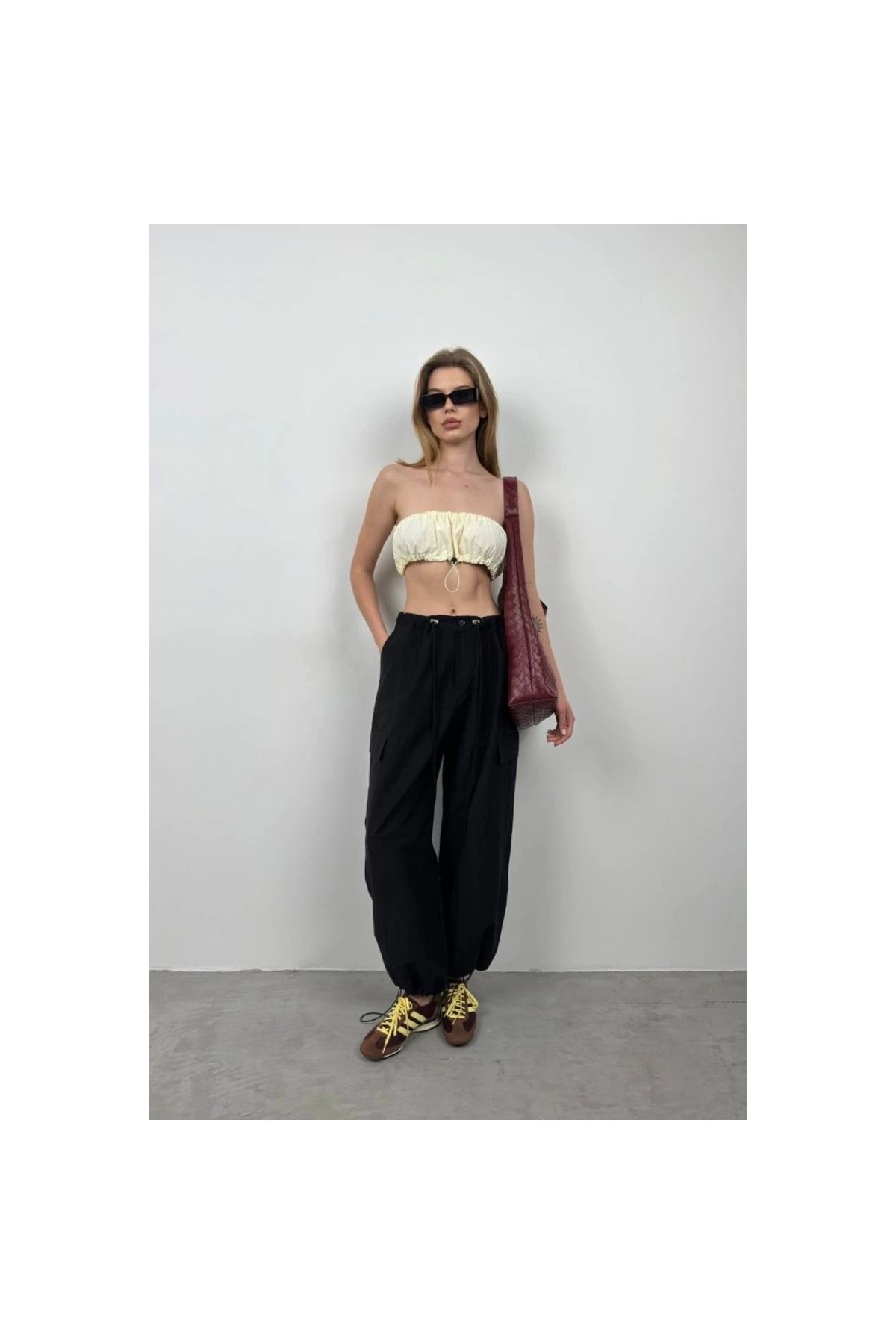 Marsilyan Lastik Detay Straplez Crop