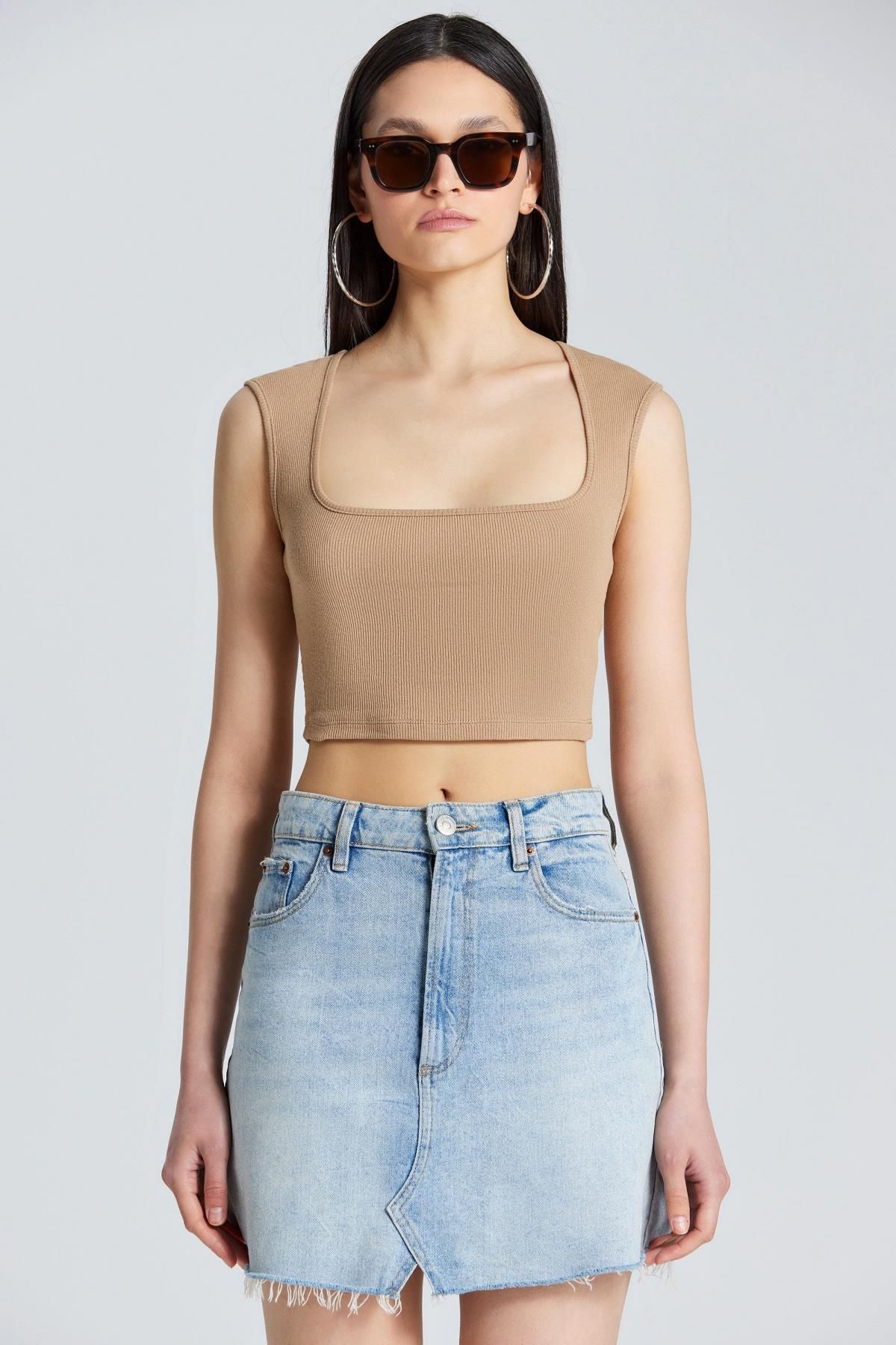 World Fashion Trends-2546 Thick Strap Beige Crop 3