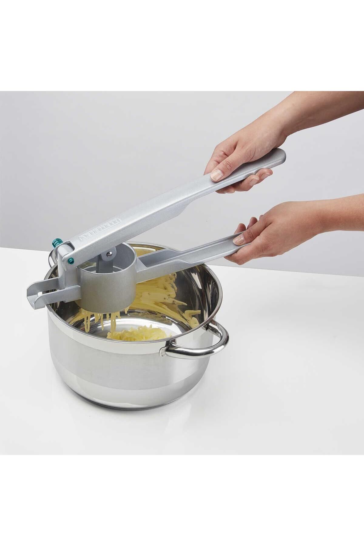 Leifheit-Lfh3242 Potato Masher 2